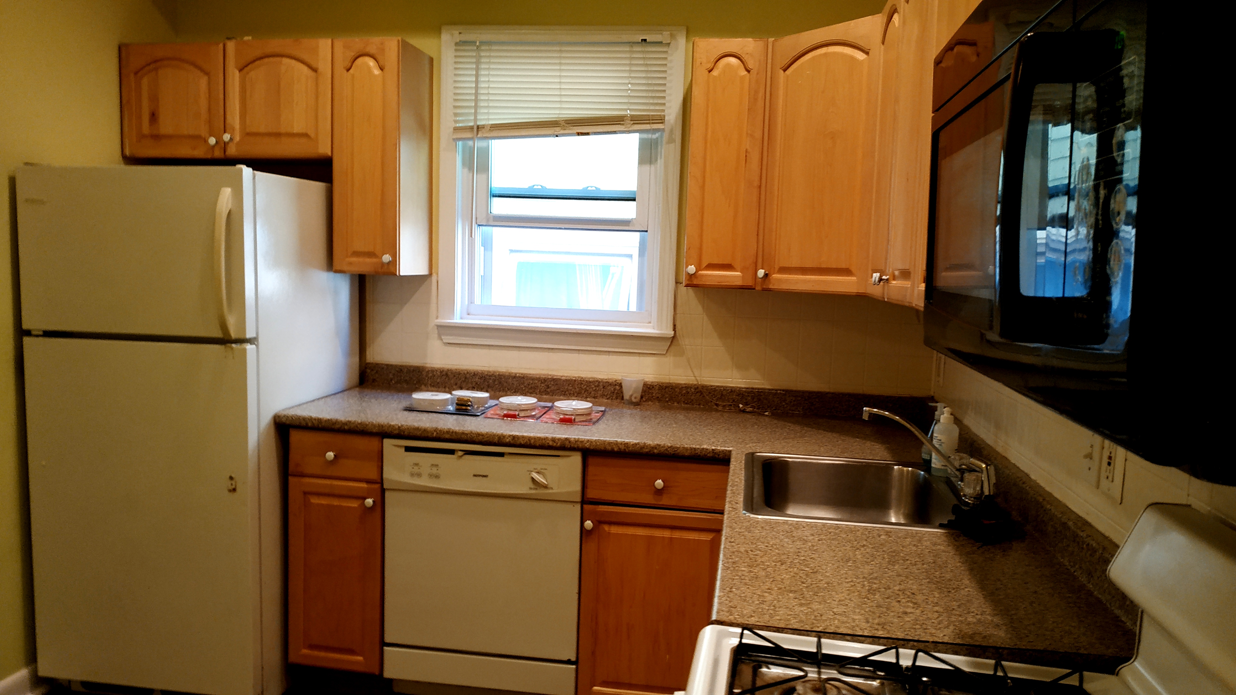 3 bed, 1.5 bath apartment for rent at 168 Windsor St Unit 1, Central Square — photo 27 of 33