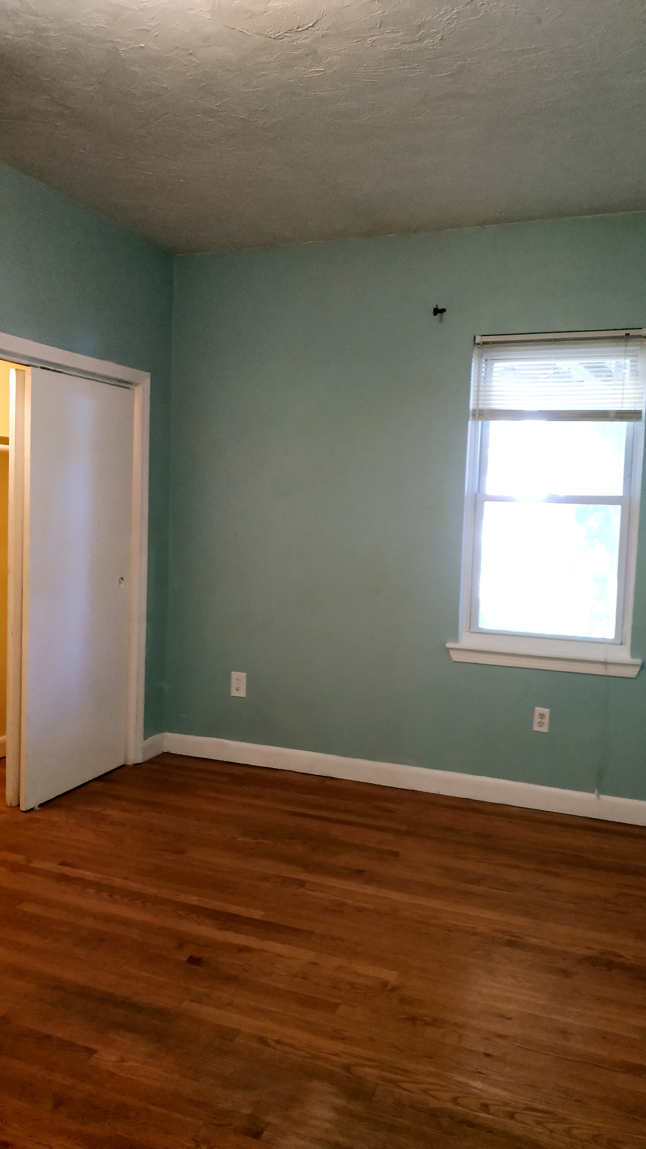 3 bed, 1.5 bath apartment for rent at 168 Windsor St Unit 1, Central Square — photo 16 of 33