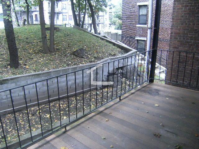 17 Cummings Rd, Brighton