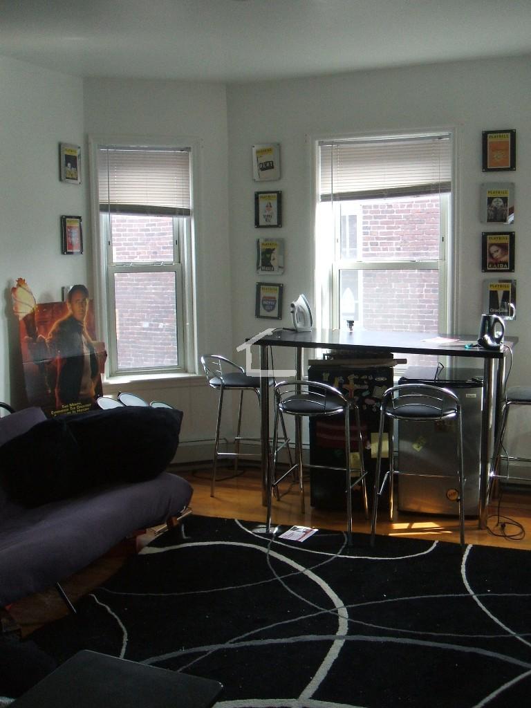 6 Litchfield St, Allston