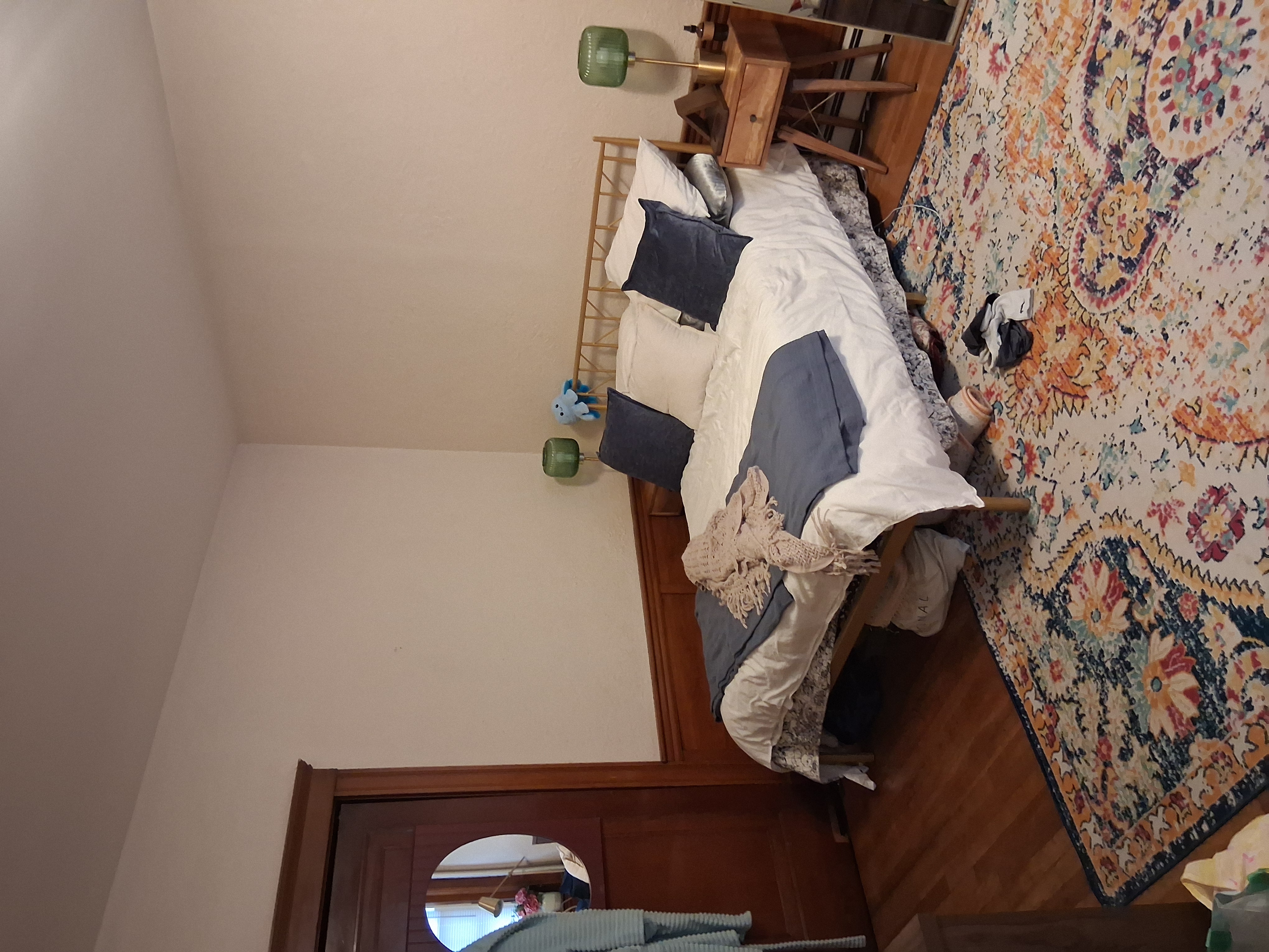 Photos of apartment on Fairbanks St.,Brookline MA 02446