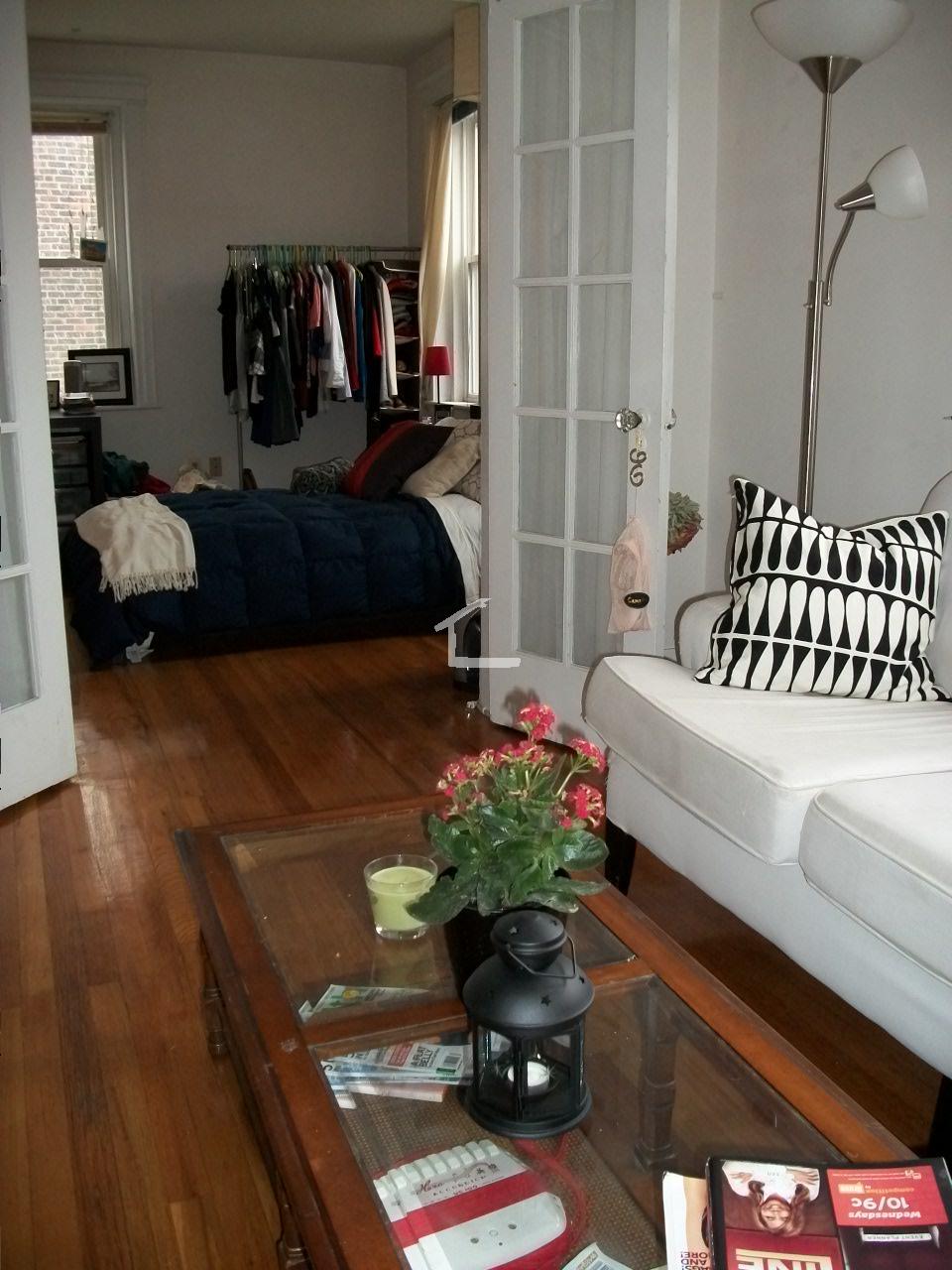 4 Price Rd, Brighton