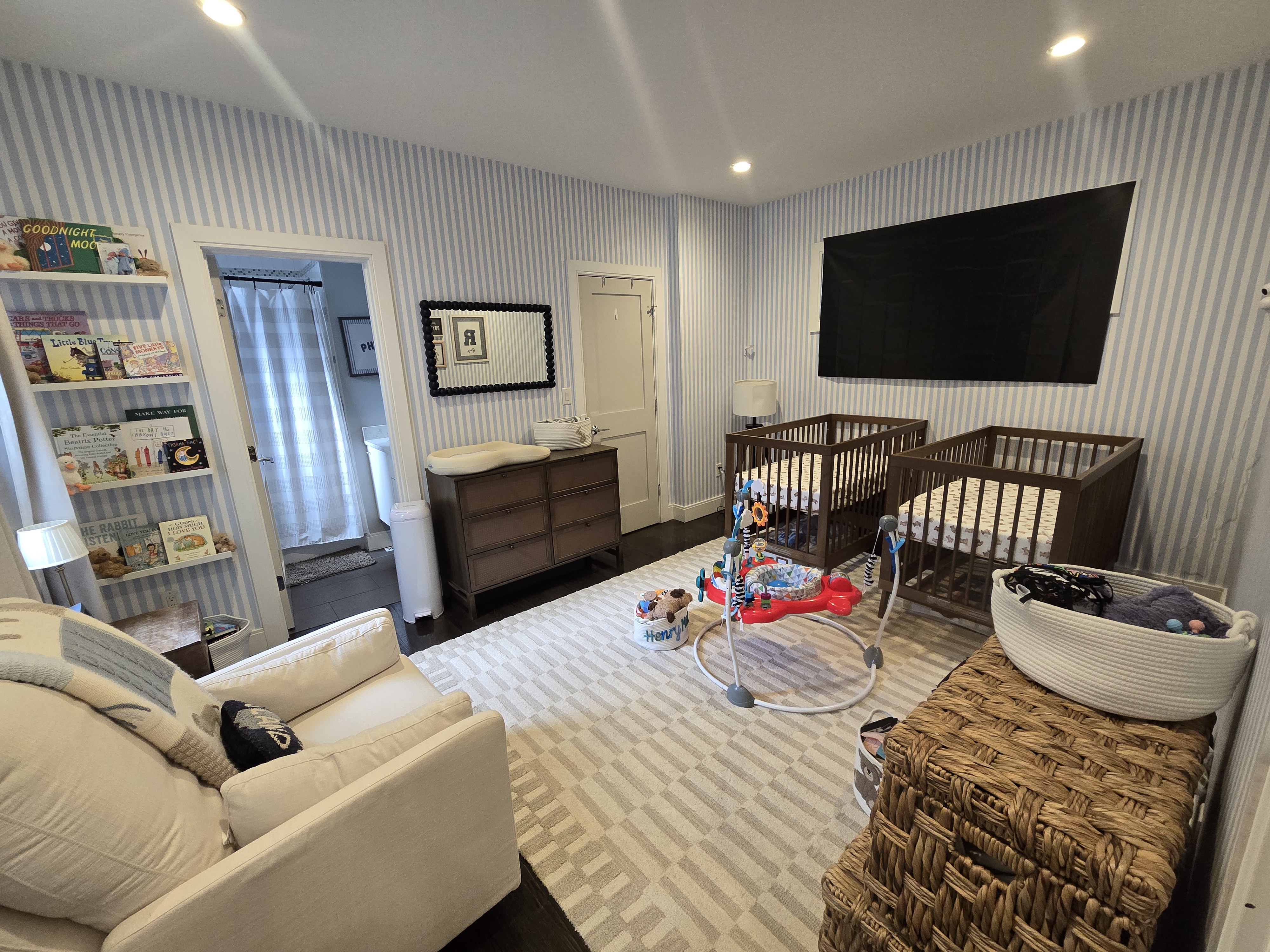 Photos of apartment on Lucy St.,Boston MA 02125