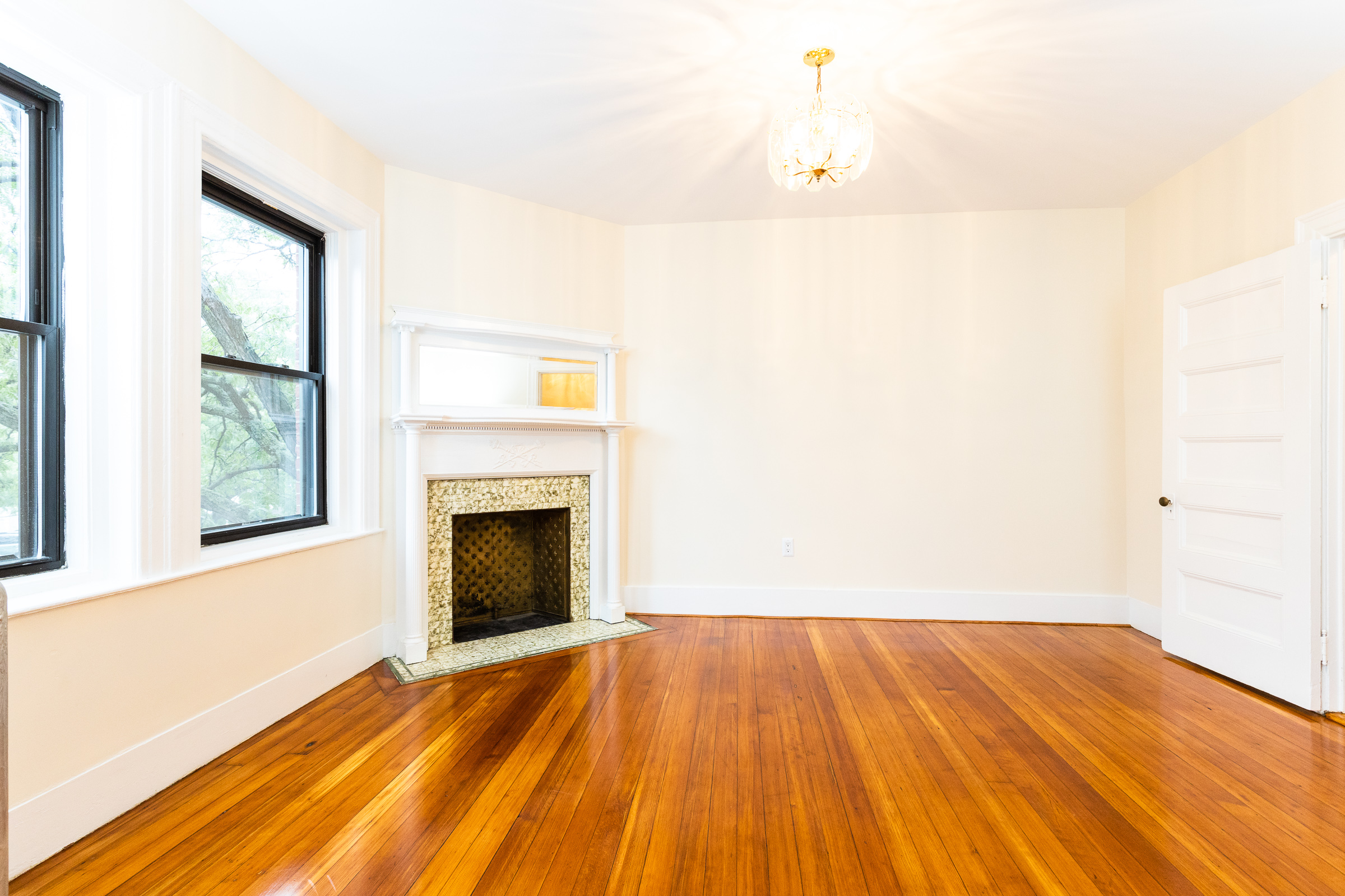 4 bed, 2 bath apartment for rent at 133 Cypress St Unit I, Brookline Hills — photo 1 of 17