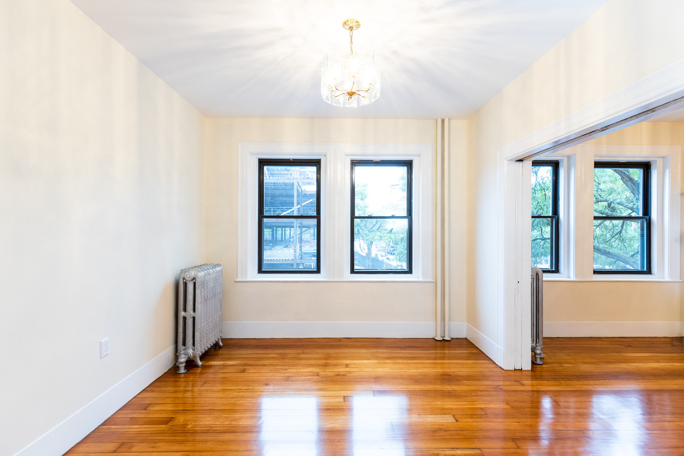 4 bed, 2 bath apartment for rent at 133 Cypress St Unit I, Brookline Hills — photo 14 of 17