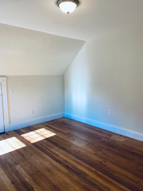 5 bed, 2 bath apartment for rent at 30 Richardson St Unit 2, Brighton — photo 4 of 10