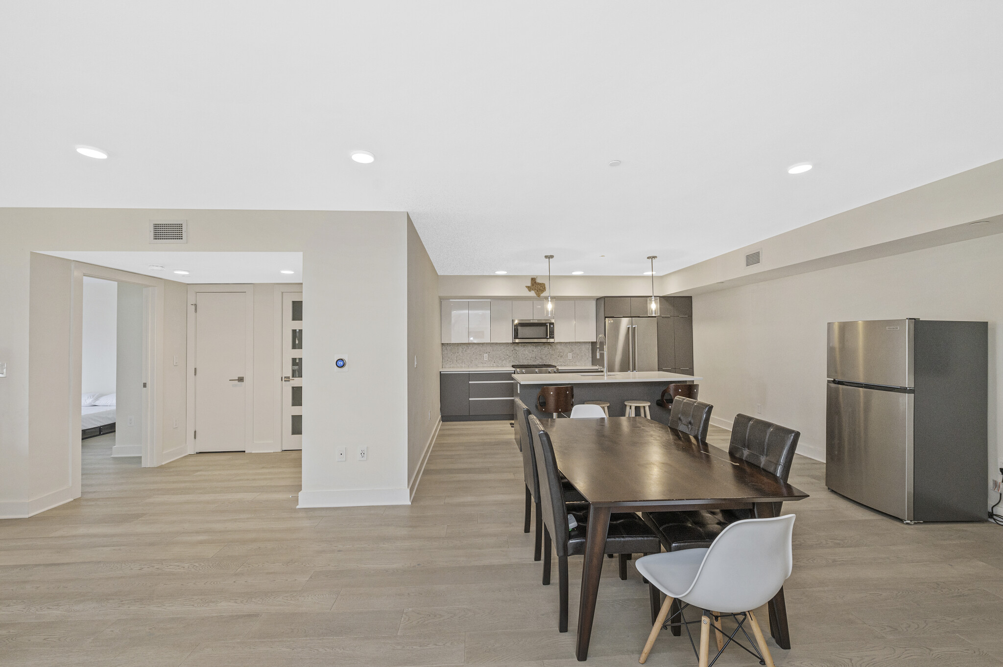 85 Willow Ct, South Boston