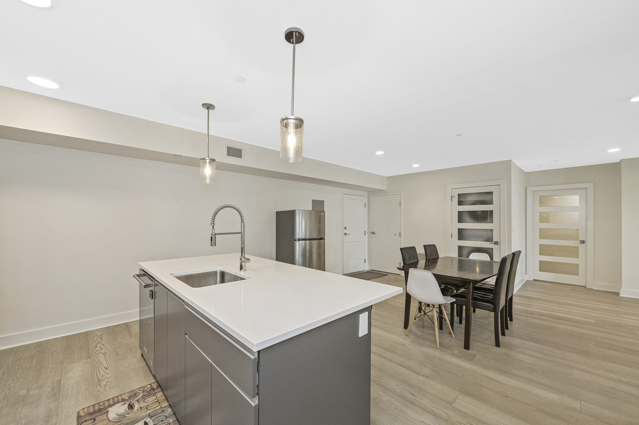 85 Willow Ct, South Boston