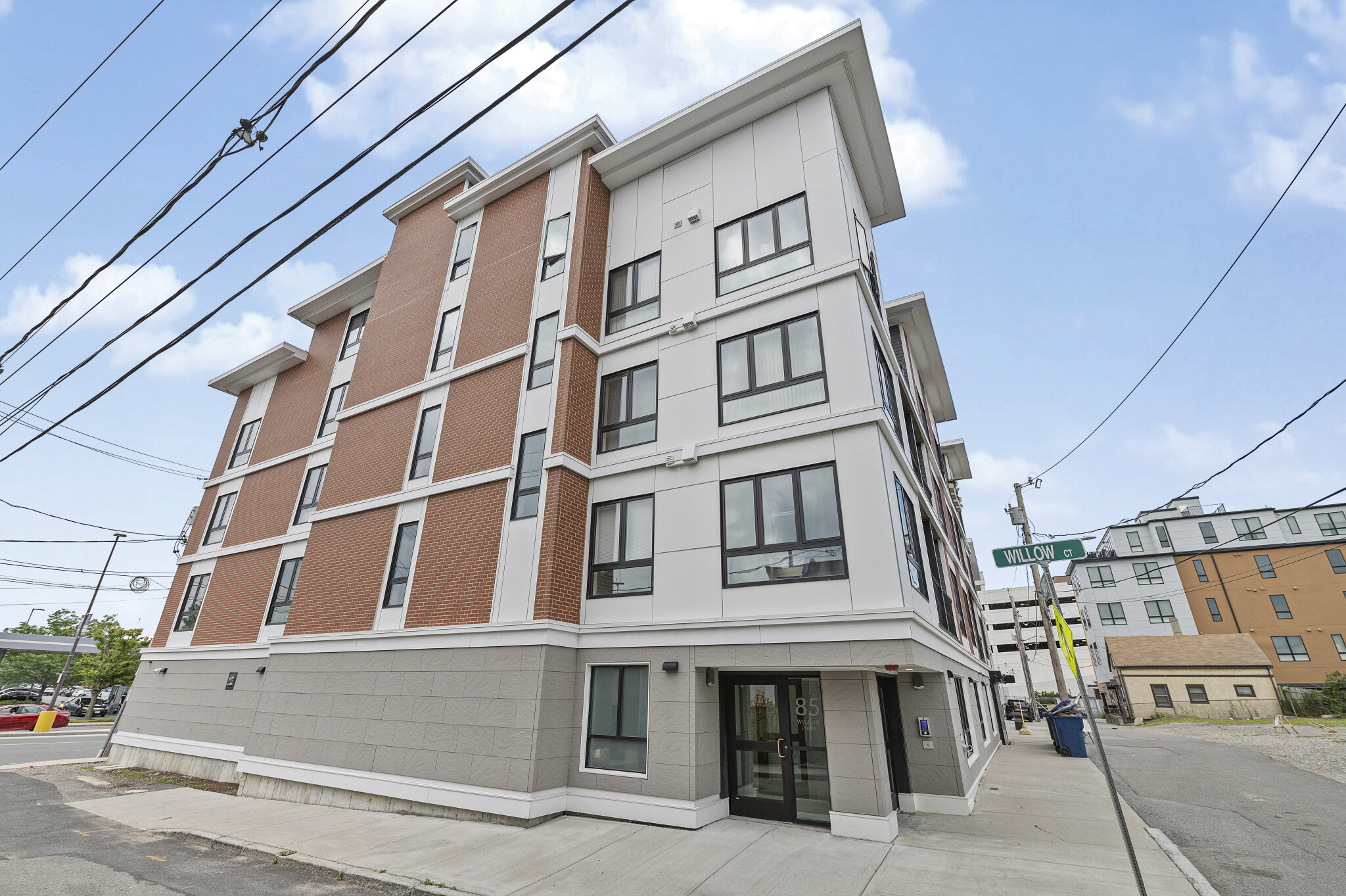 85 Willow Ct, South Boston