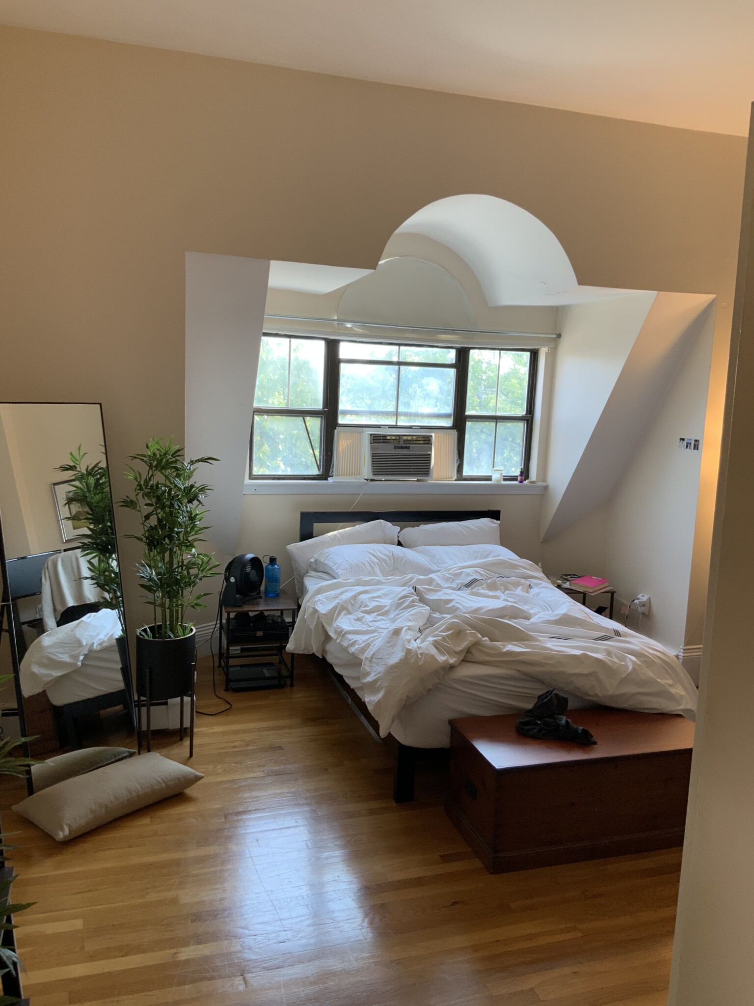 533 Massachusetts Ave, Brighton