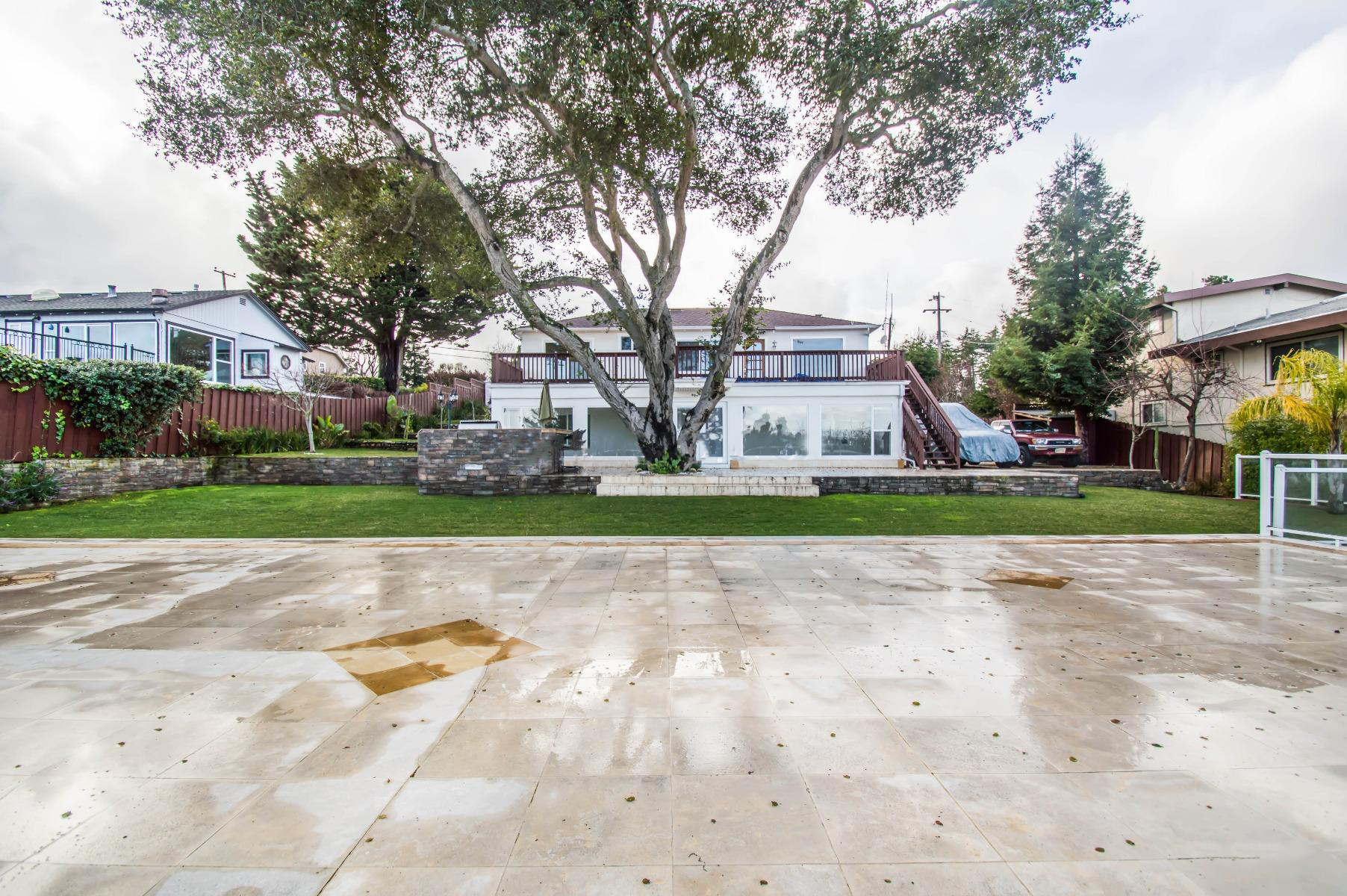 2822 Newlands Ave., San Carlos, CA - 7,295 USD/ month