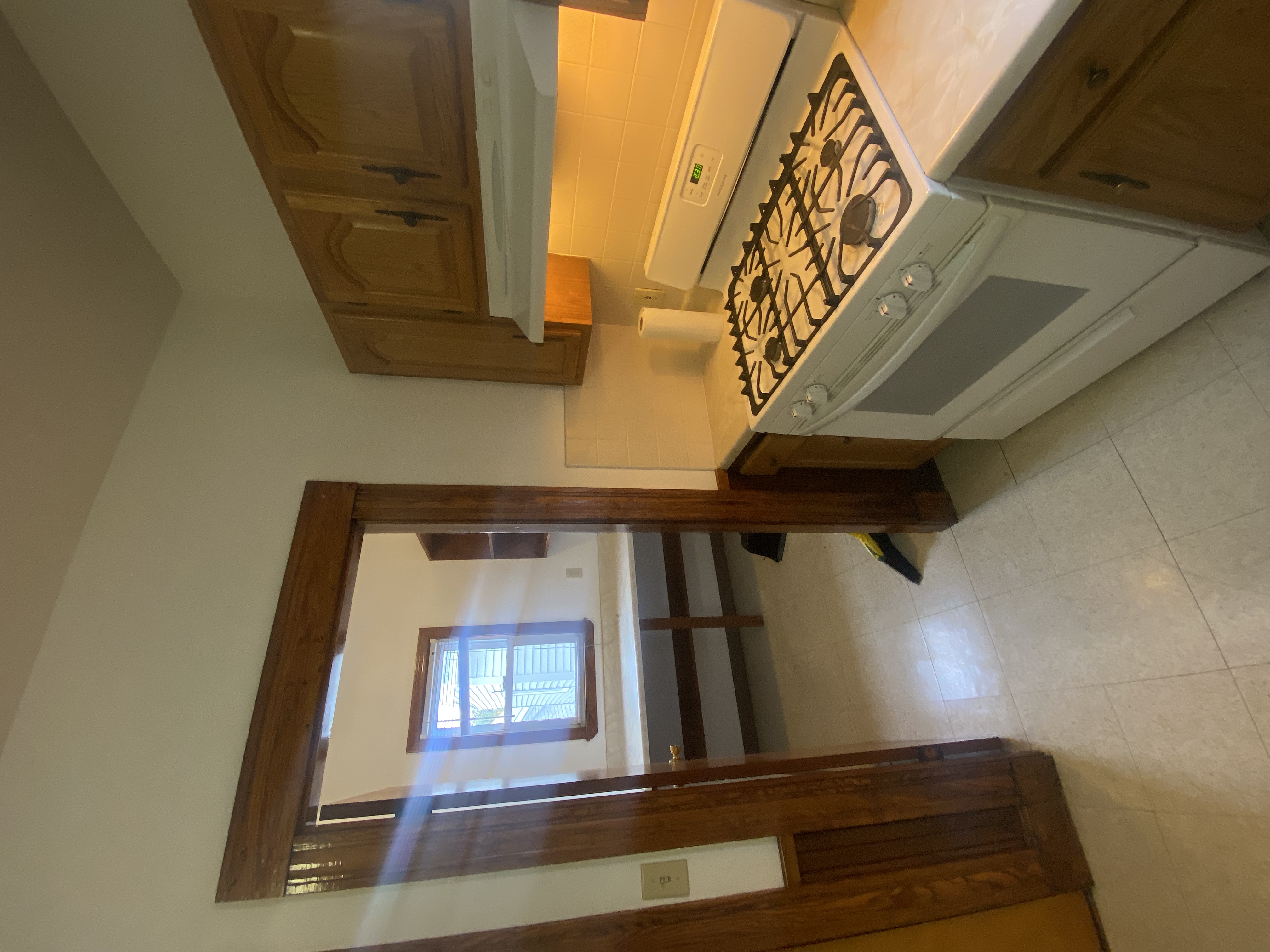 2 bed, 1 bath apartment for rent at 32 Oakland St Unit 2, Mid Cambridge — photo 4 of 12