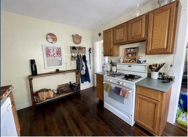 53 Fairfax St, West Somerville