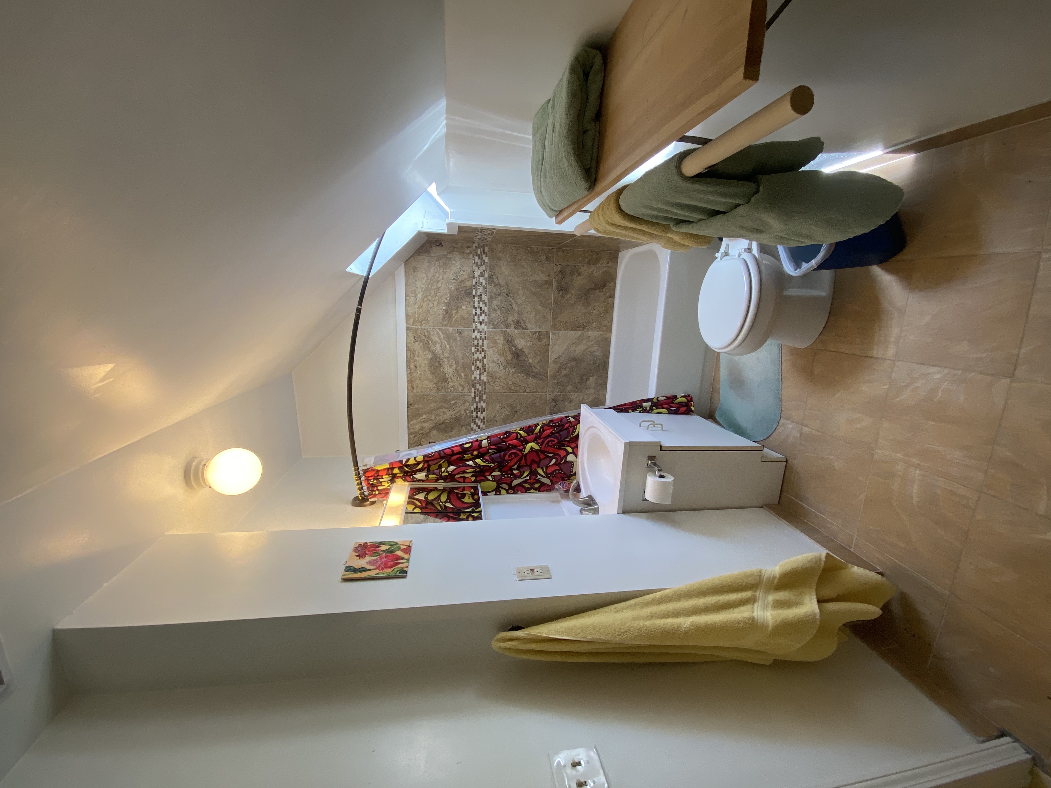 48 Raymond Ave, West Somerville