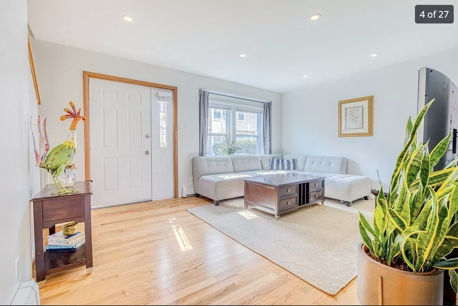 2 Howe Ter, Dorchester