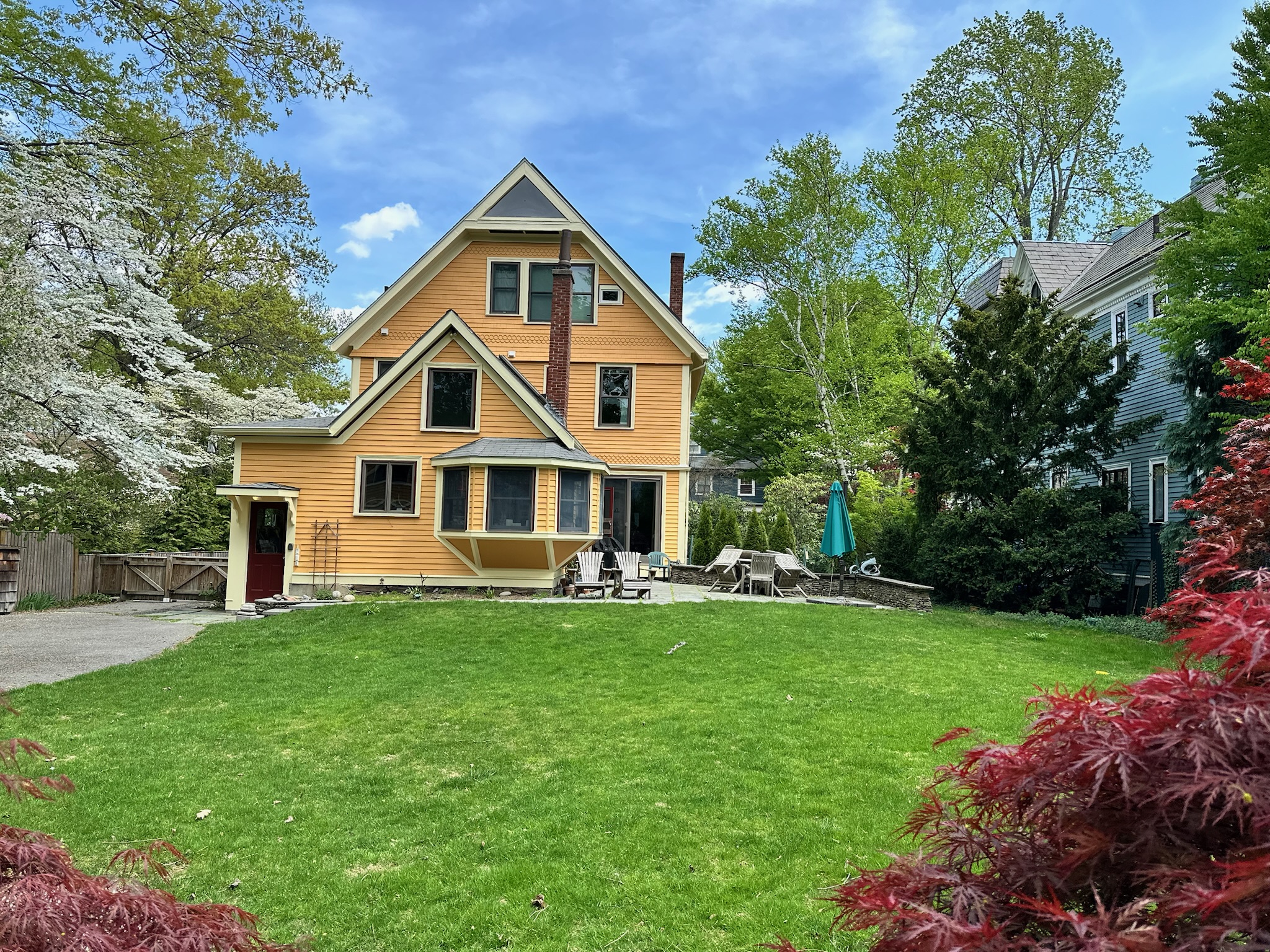 120 Lakeview — Huron Village