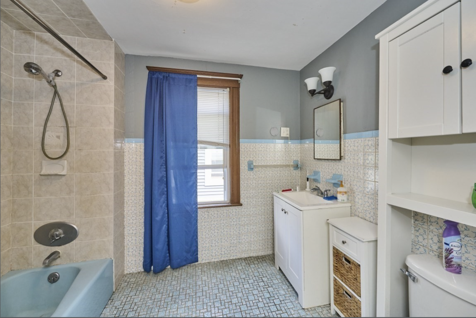 Photos of apartment on Fellsway West,Somerville MA 02145