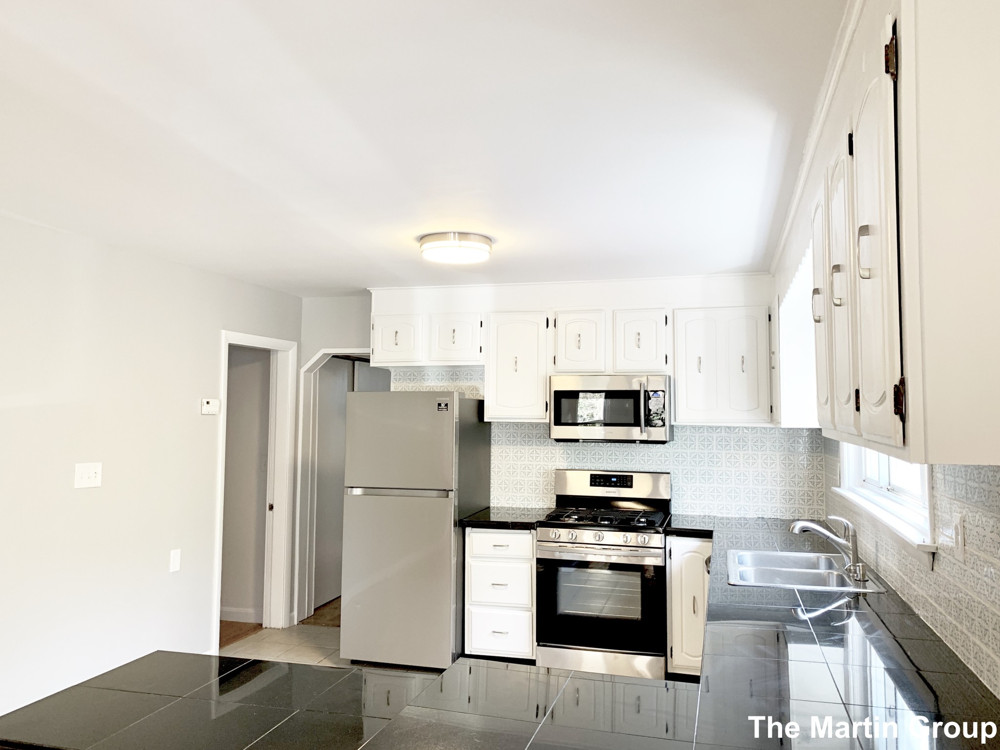 3 bed, 1 bath apartment for rent at 420 Norfolk St Unit 1, Inman Square — photo 11 of 25