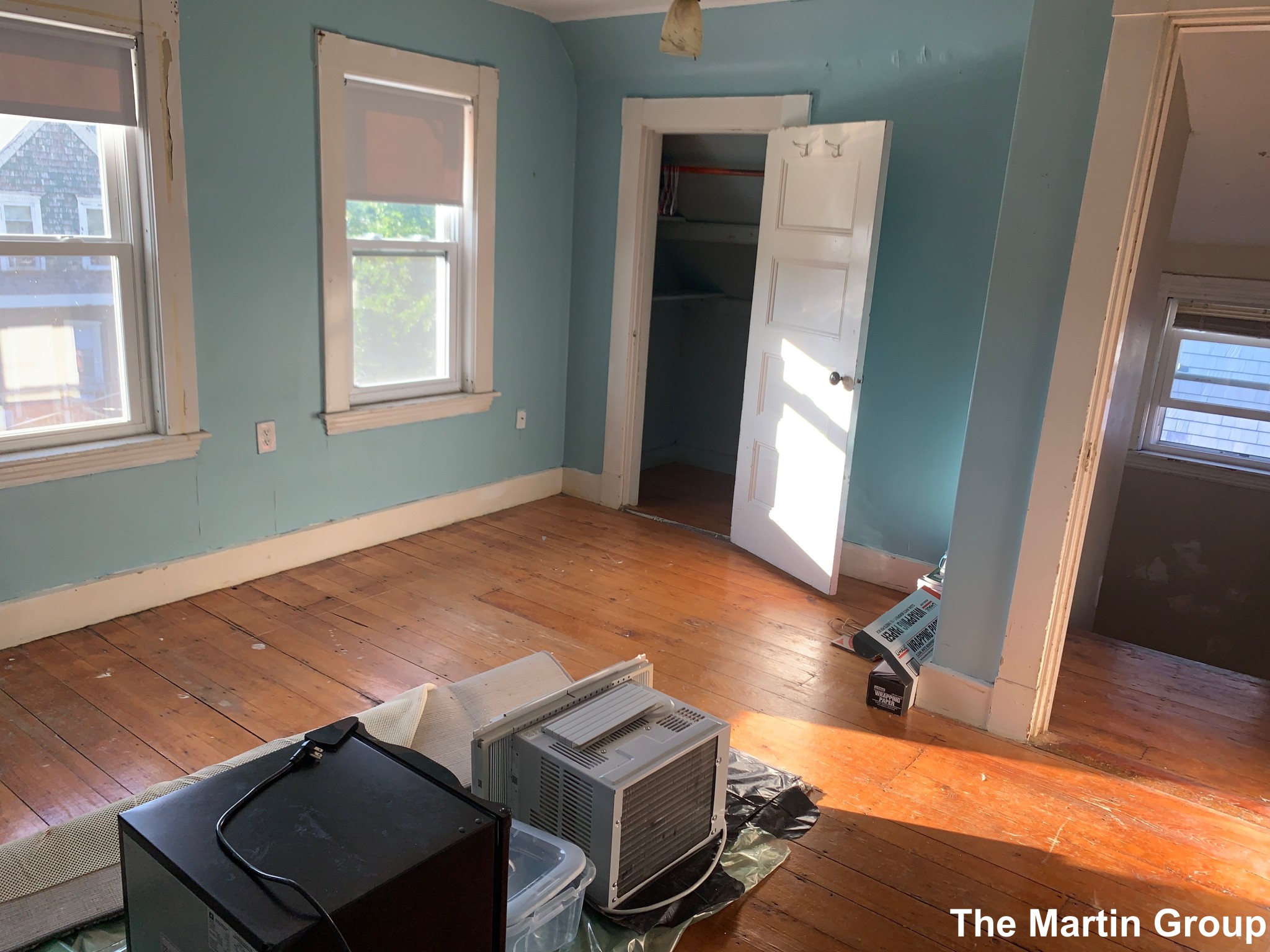 17 Henry Ave, Davis Square