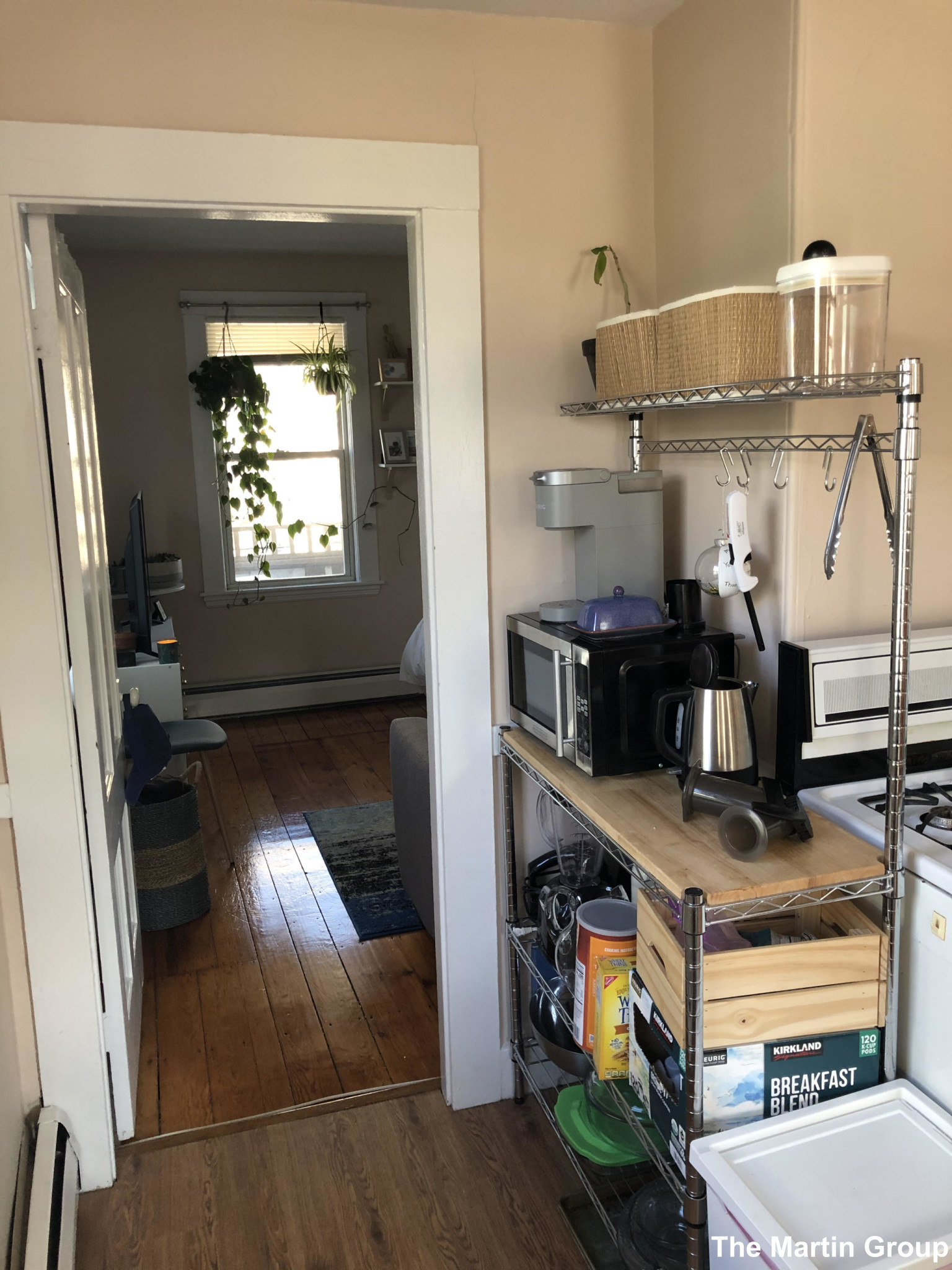 1 bed, 1 bath apartment for rent at 17 Endicott Unit 6, Somerville — photo 9 of 14