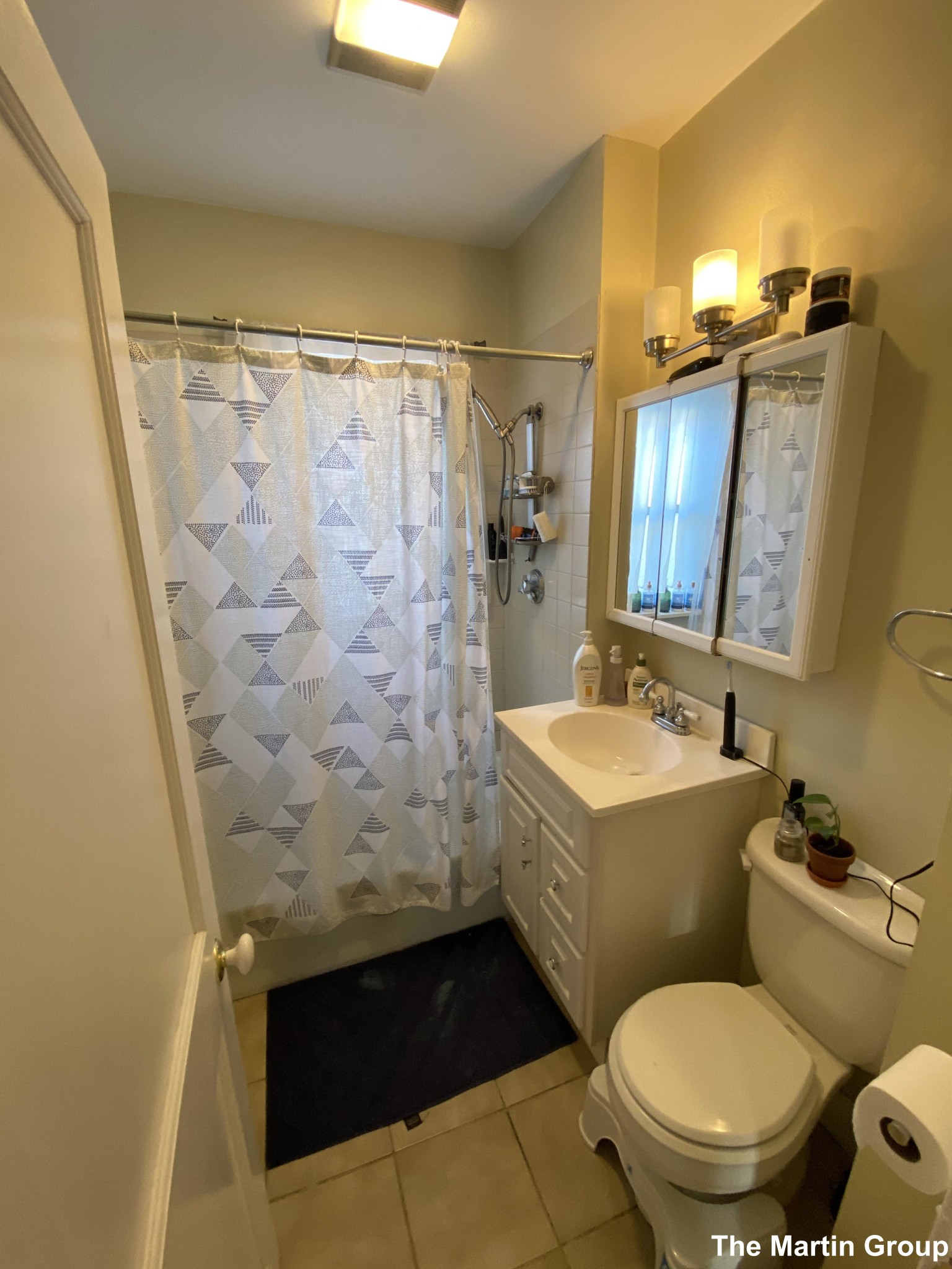 46 Pinkham Rd, Medford