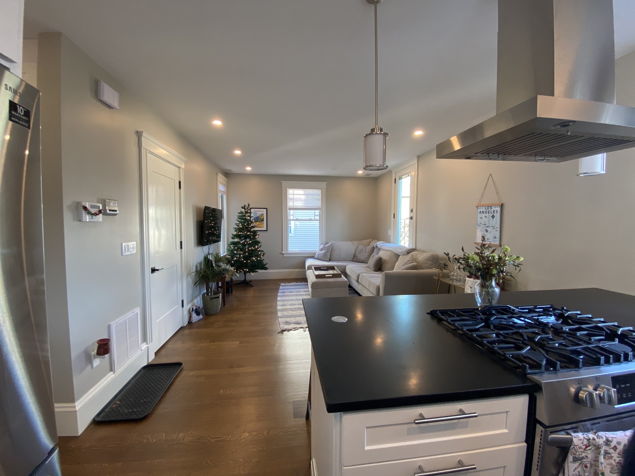 1 bed, 1 bath apartment for rent at 3 Dartmouth St Unit 2, Winter Hill — photo 1 of 26