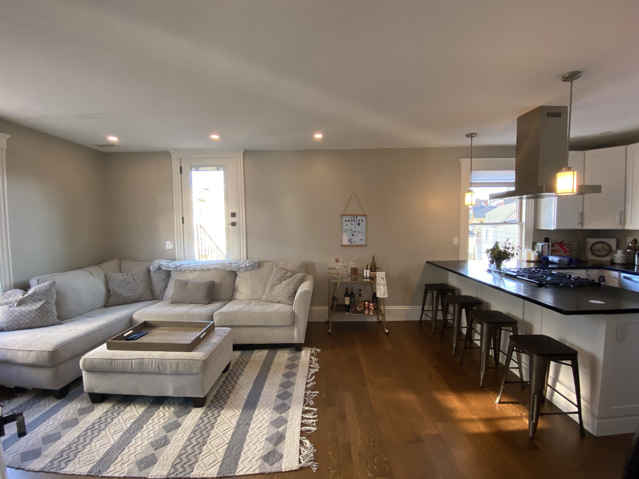 1 bed, 1 bath apartment for rent at 3 Dartmouth St Unit 2, Winter Hill — photo 3 of 26