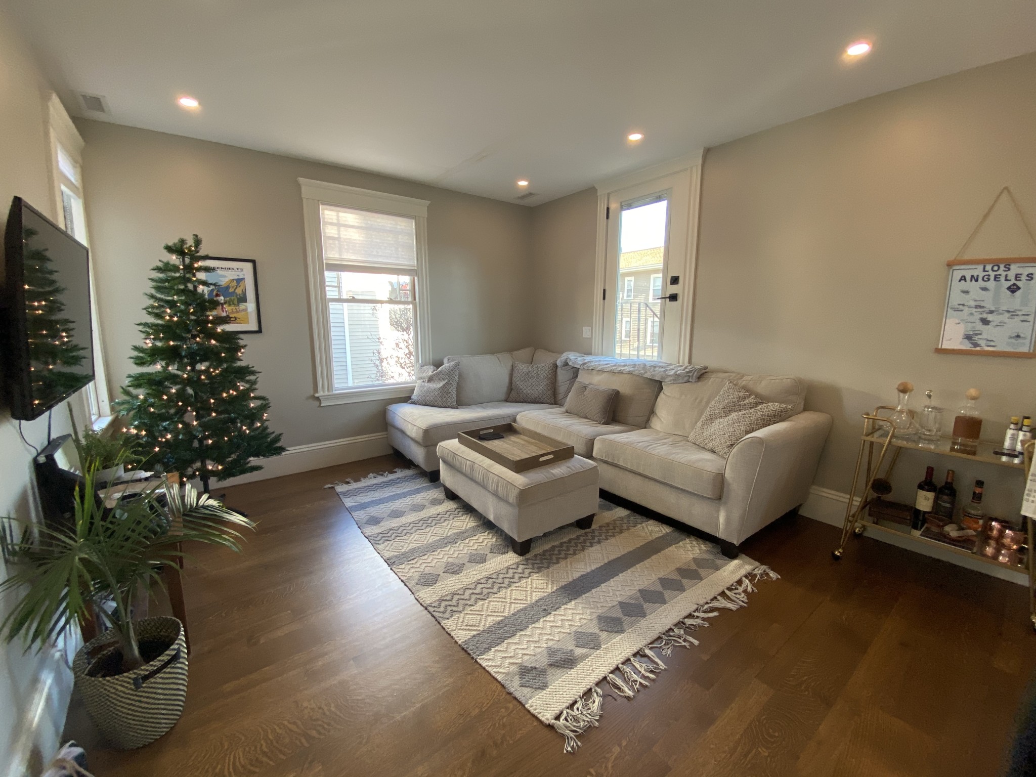 1 bed, 1 bath apartment for rent at 3 Dartmouth St Unit 2, Winter Hill — photo 5 of 26