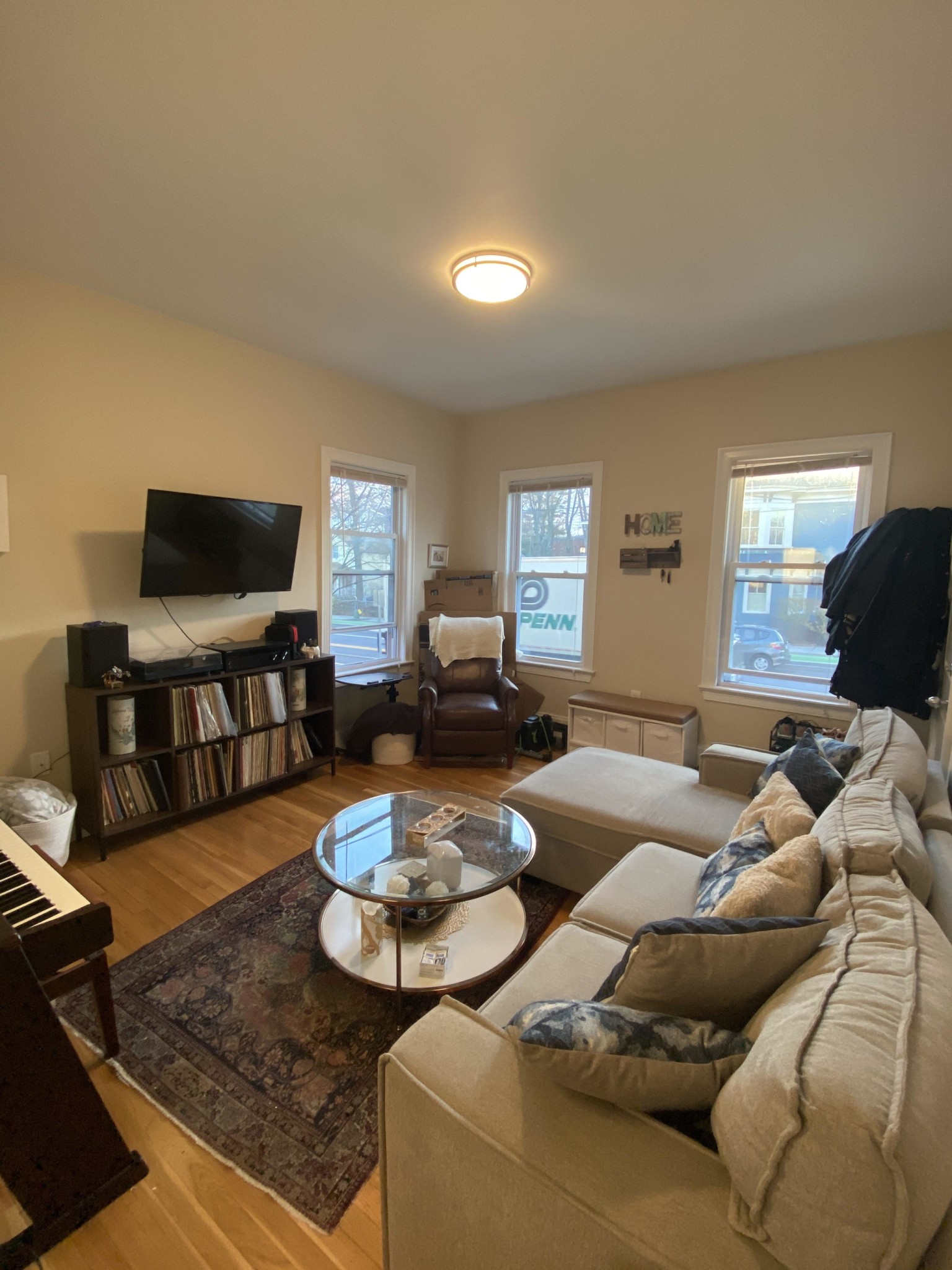 2 bed, 1 bath apartment for rent at 343 Beacon St Unit 1, Davis Square — photo 3 of 21