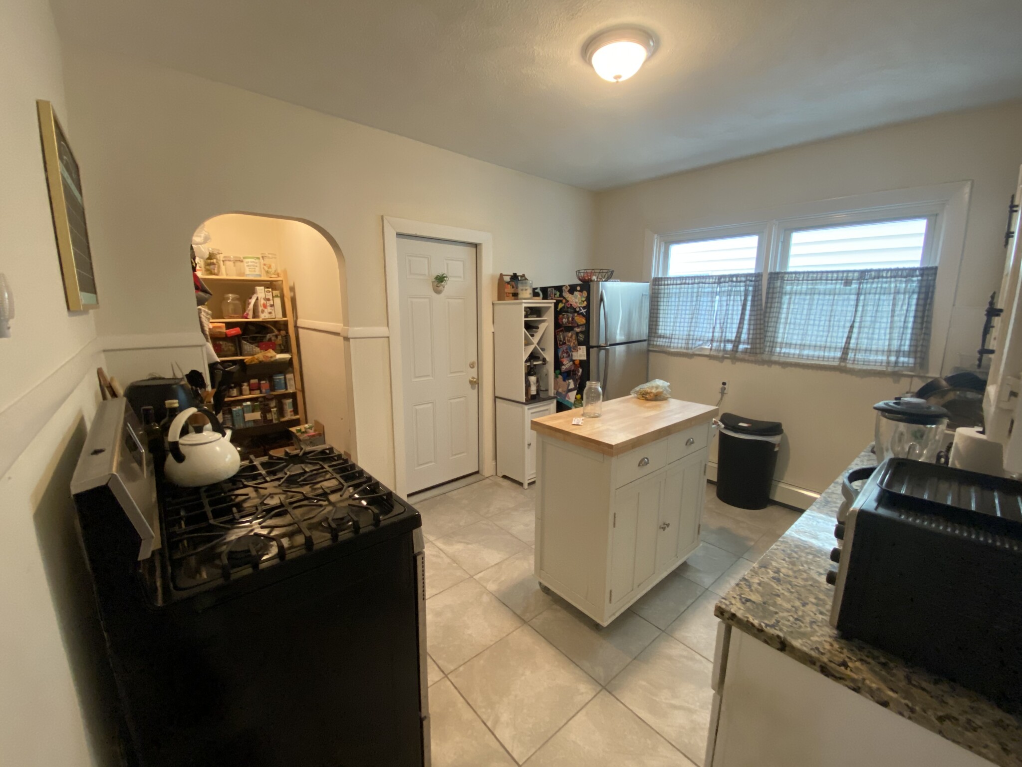 3 bed, 1 bath apartment for rent at 5 Partridge Ave Unit 3 COPY, Somerville