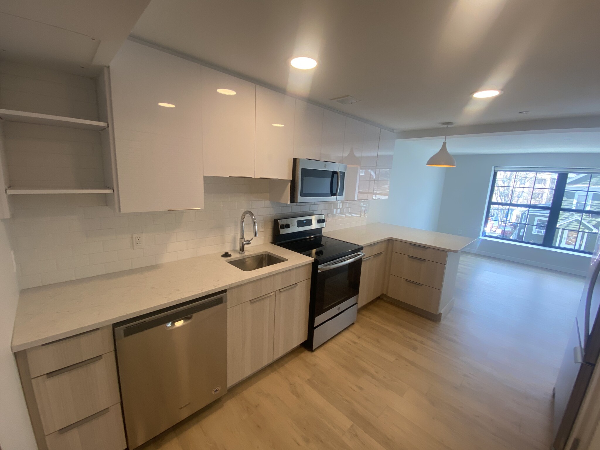 2 bed, 1 bath apartment for rent at 10 Soden St Unit 8COPY, Cambridgeport — photo 1 of 14