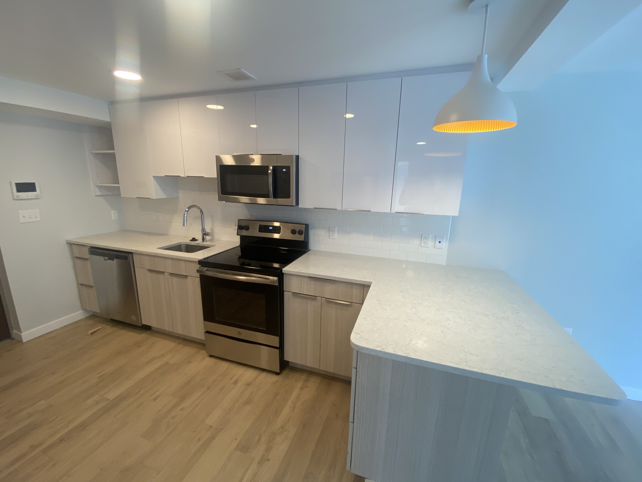 2 bed, 1 bath apartment for rent at 10 Soden St Unit 8COPY, Cambridgeport — photo 5 of 14