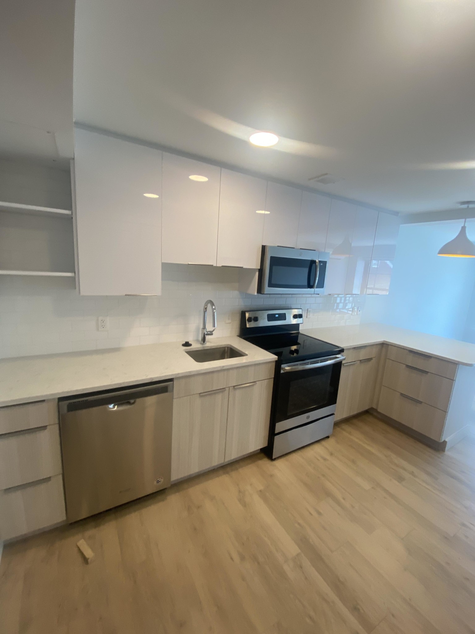 2 bed, 1 bath apartment for rent at 10 Soden St Unit 8COPY, Cambridgeport — photo 4 of 14