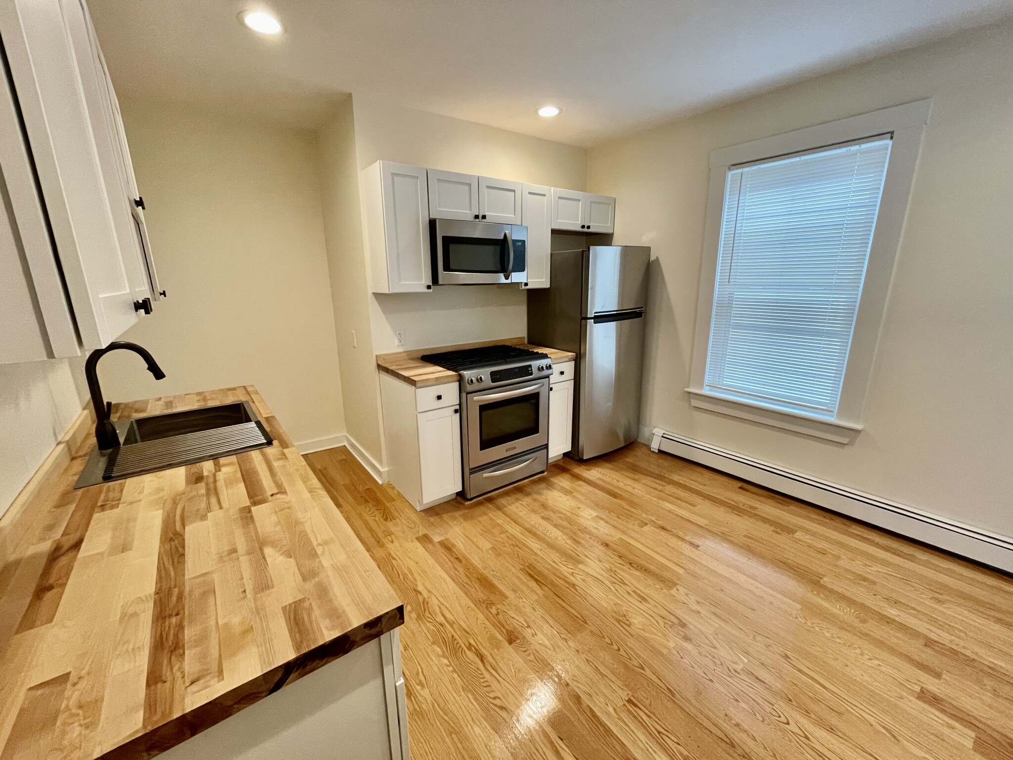 Photos of apartment on Goldsmith St.,Boston MA 02139