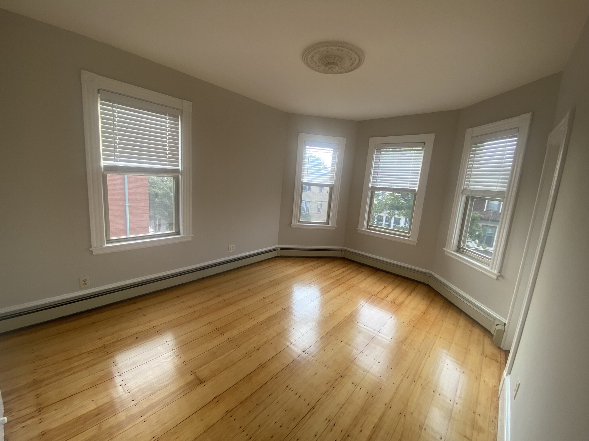 24 Norris St, Porter Square