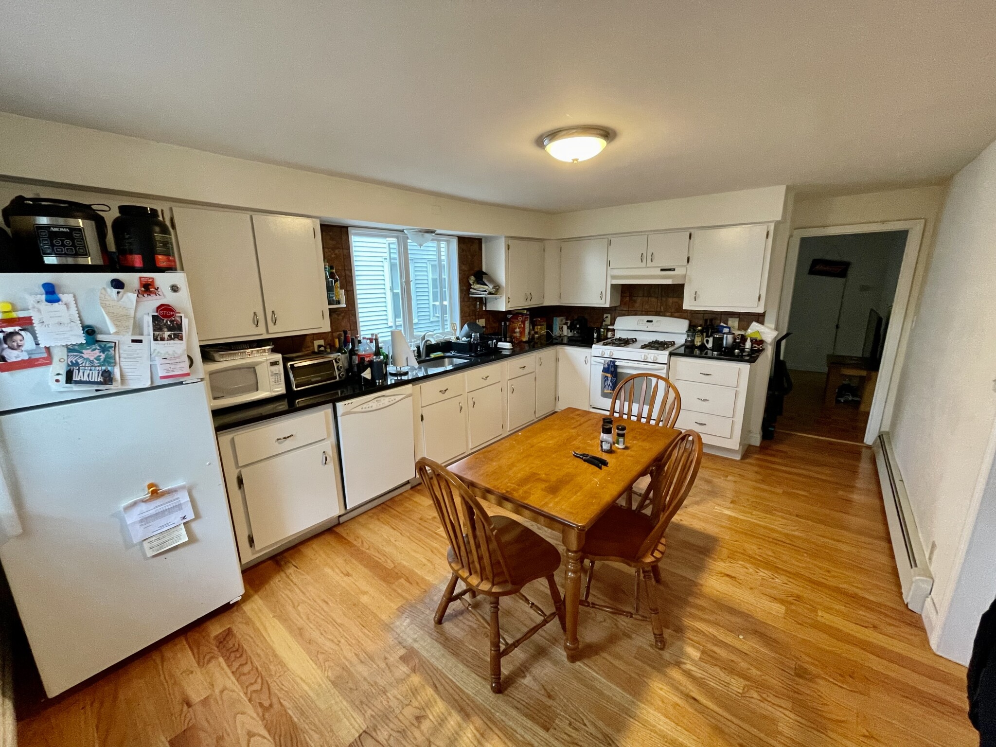 3 bed, 2 bath apartment for rent at 238 Cedar St Unit 1, Somerville — photo 2 of 16