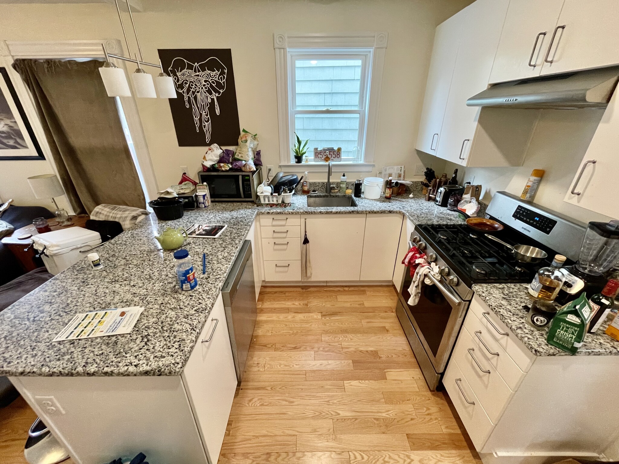 3 bed, 1 bath apartment for rent at 22 Leland St Unit 1, Somerville — photo 2 of 13