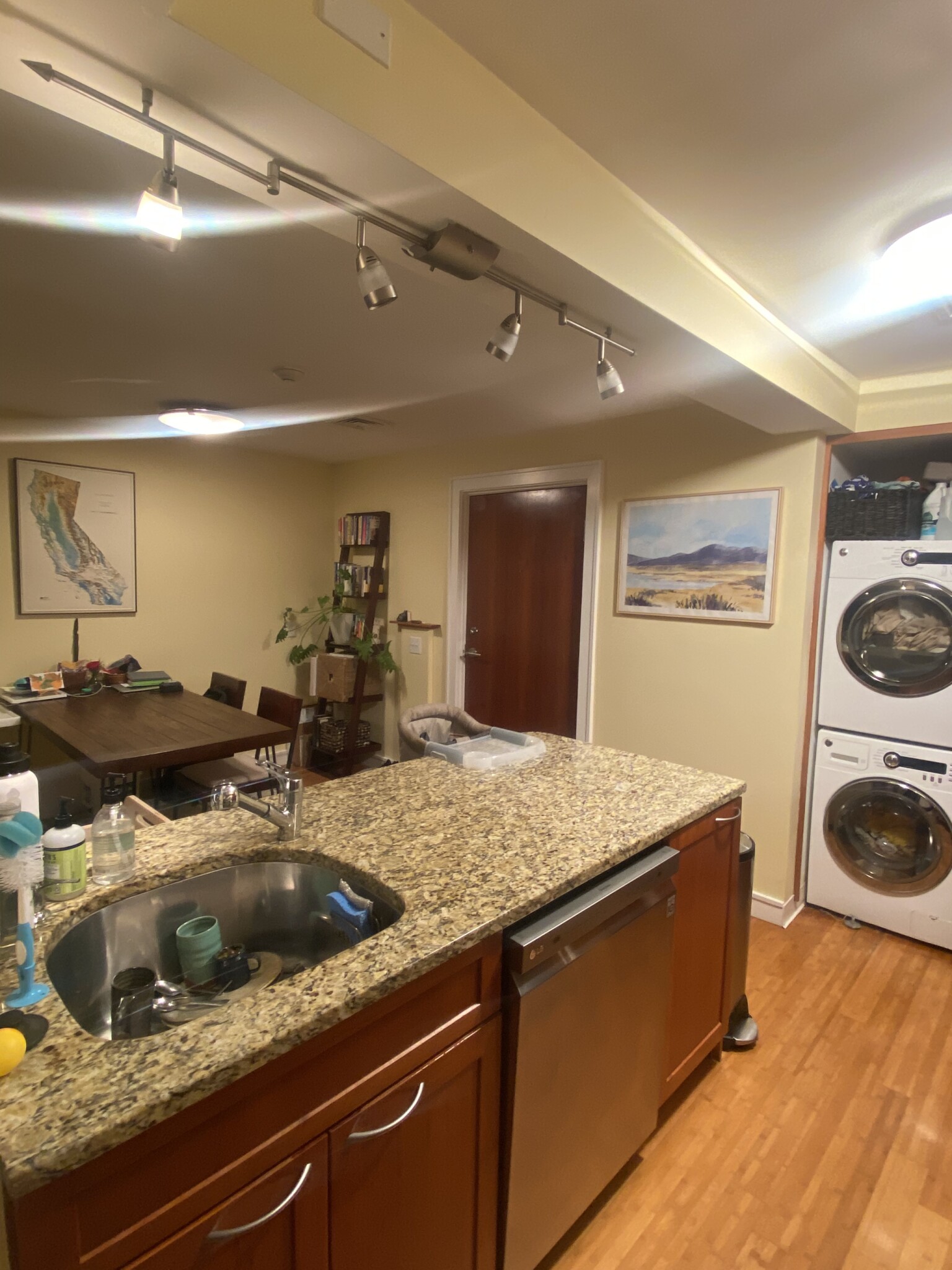 2 bed, 1 bath apartment for rent at 27 West St Unit 1, Mid Cambridge — photo 4 of 25
