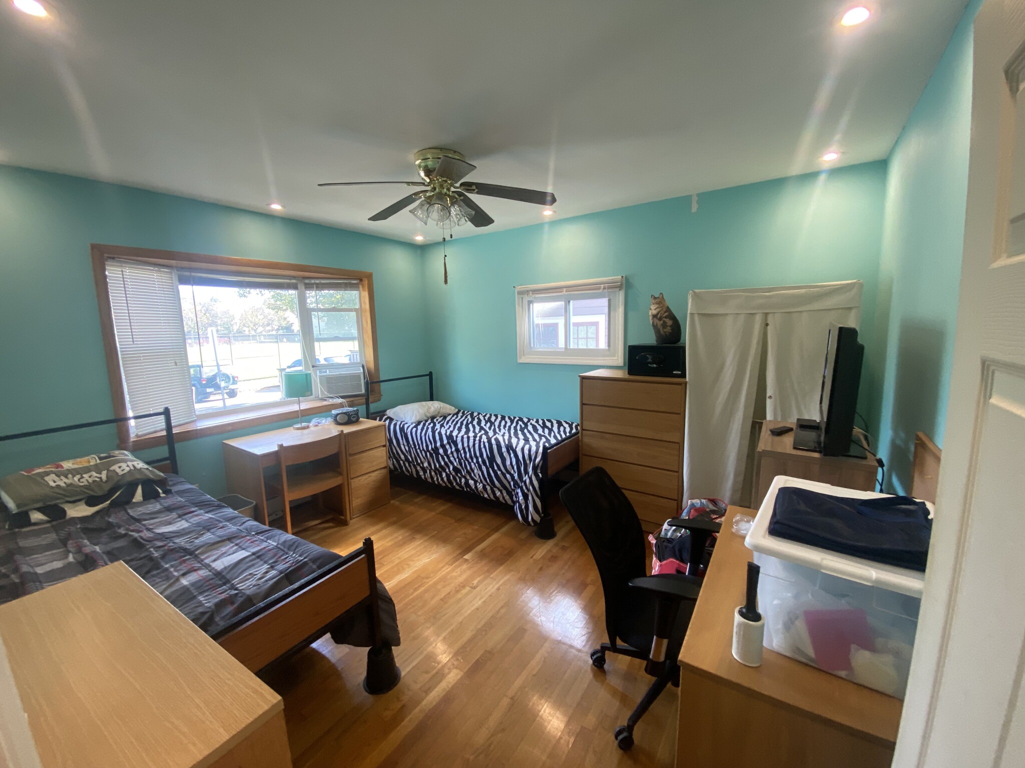 1 bed, 1 bath apartment for rent at 23 Montague St Unit 1, Cambridgeport — photo 2 of 10