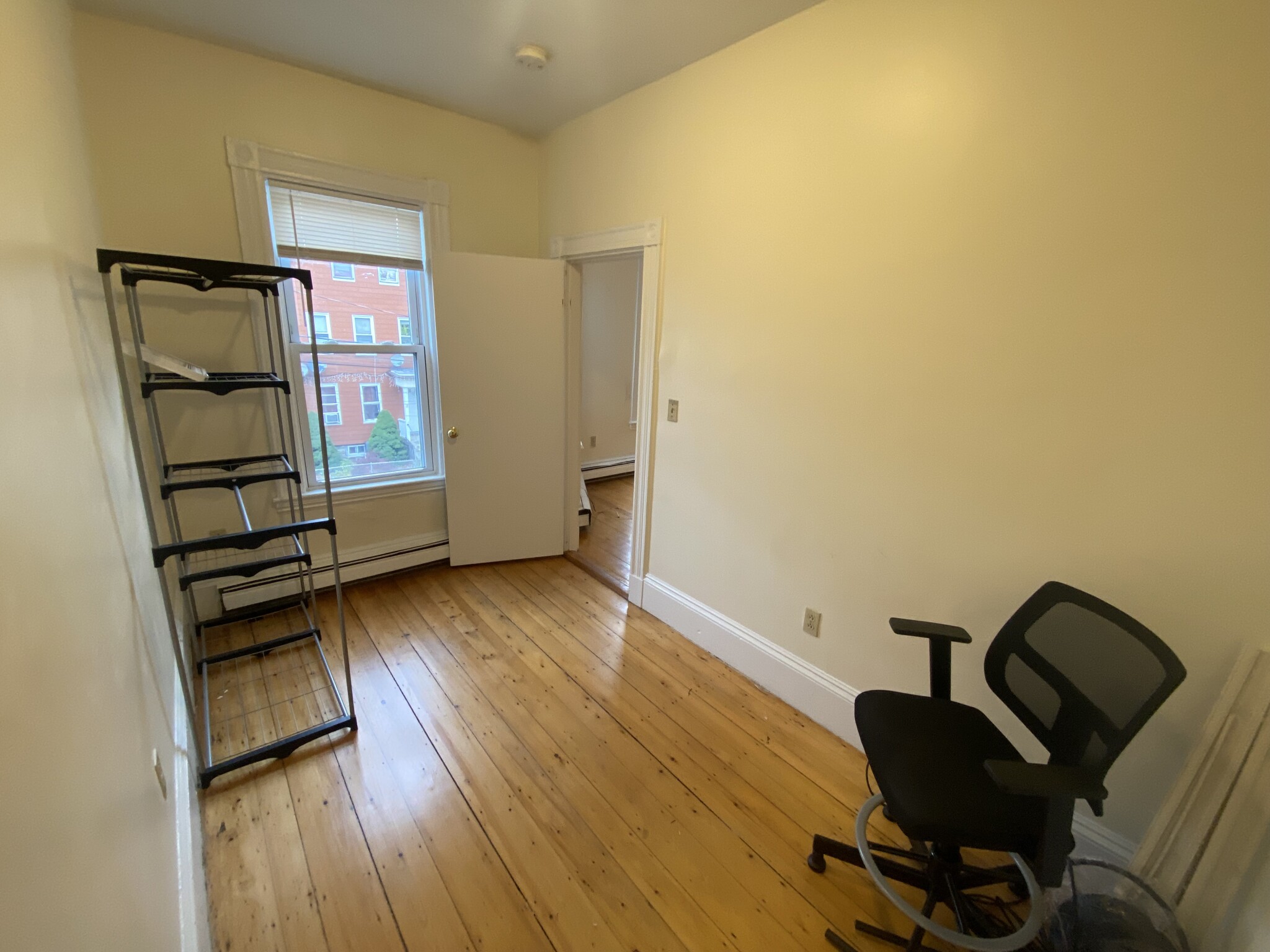 3 bed, 1 bath apartment for rent at 30 Otis St Unit 2, Somerville — photo 3 of 16
