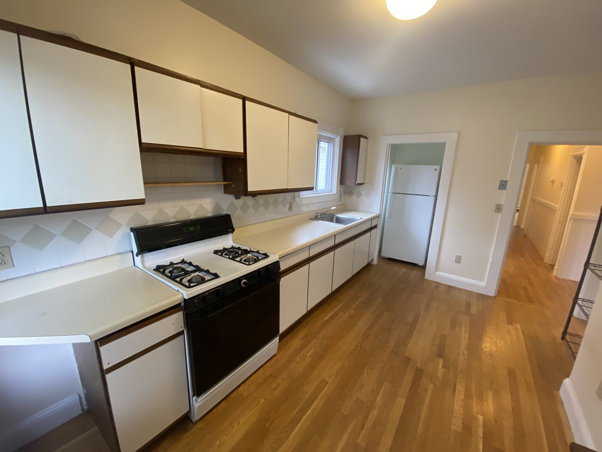 3 bed, 1 bath apartment for rent at 30 Otis St Unit 2, Somerville — photo 9 of 16