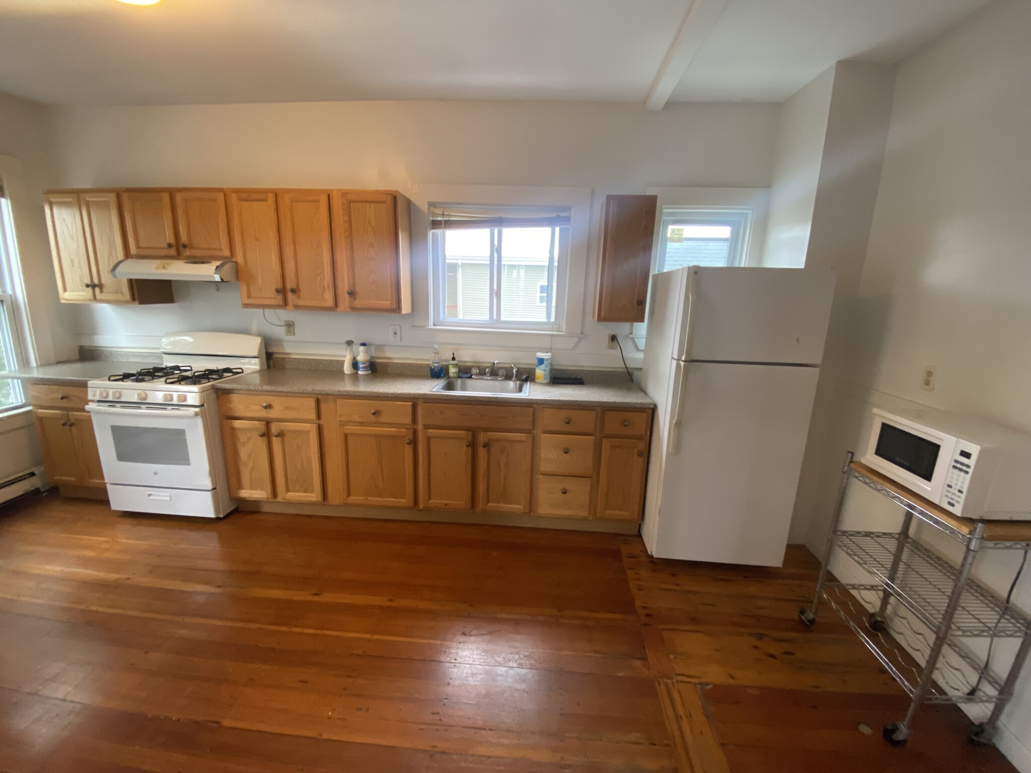 2 bed, 1 bath apartment for rent at 30 Otis St Unit 3 COPY, Somerville — photo 3 of 12