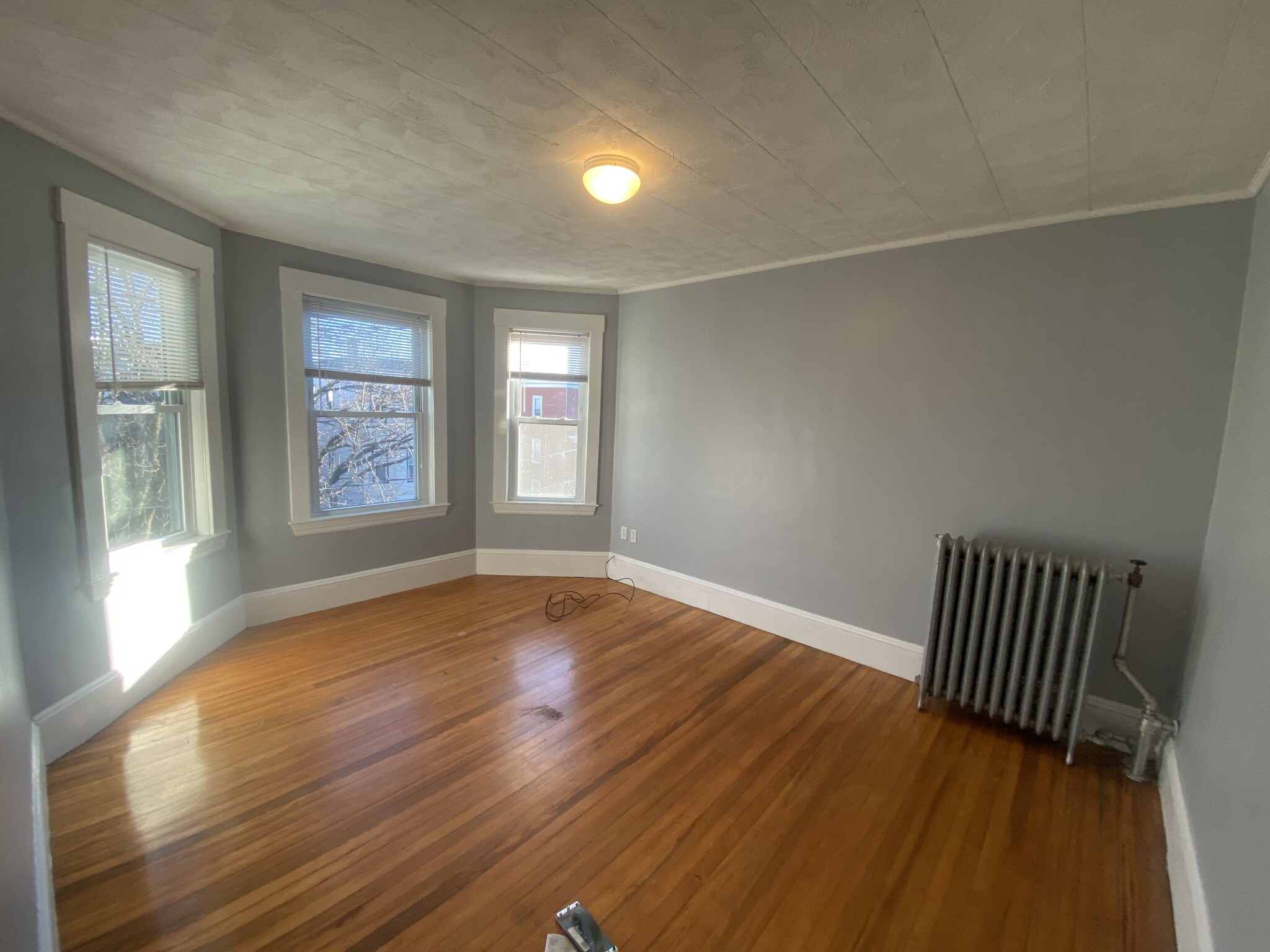2 bed, 1 bath apartment for rent at 62 Grant St Unit 3, Somerville — photo 4 of 14