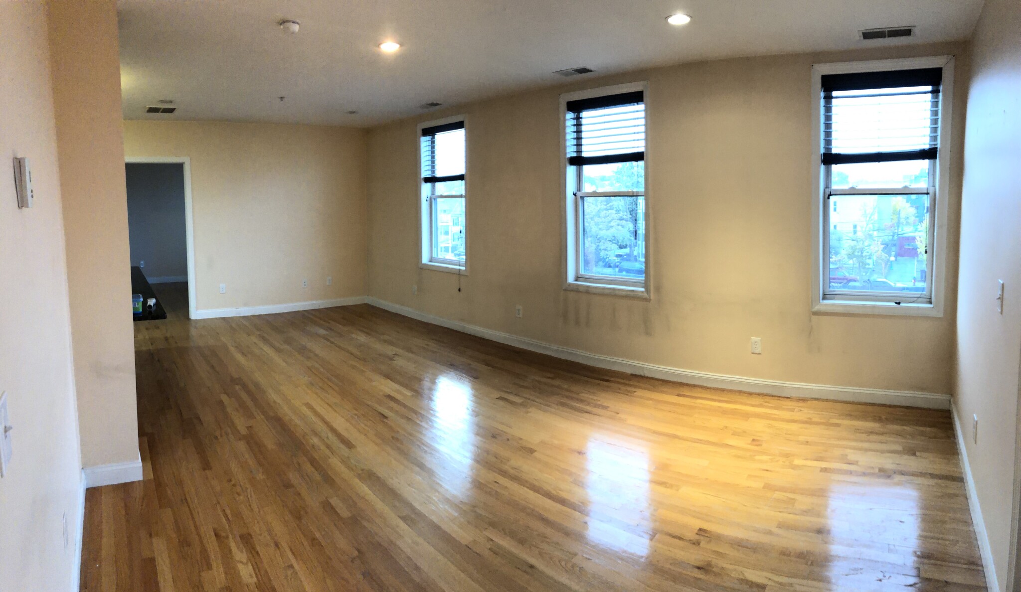 100 Fellsway, Winter Hill