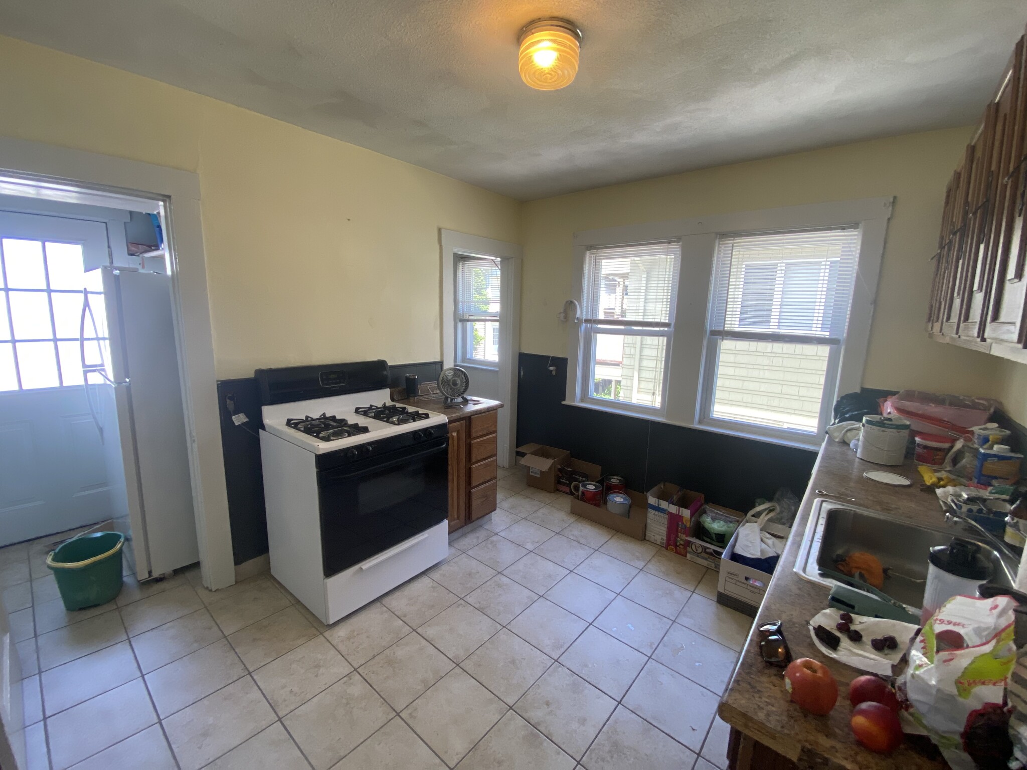 53 Fairfax St, West Somerville