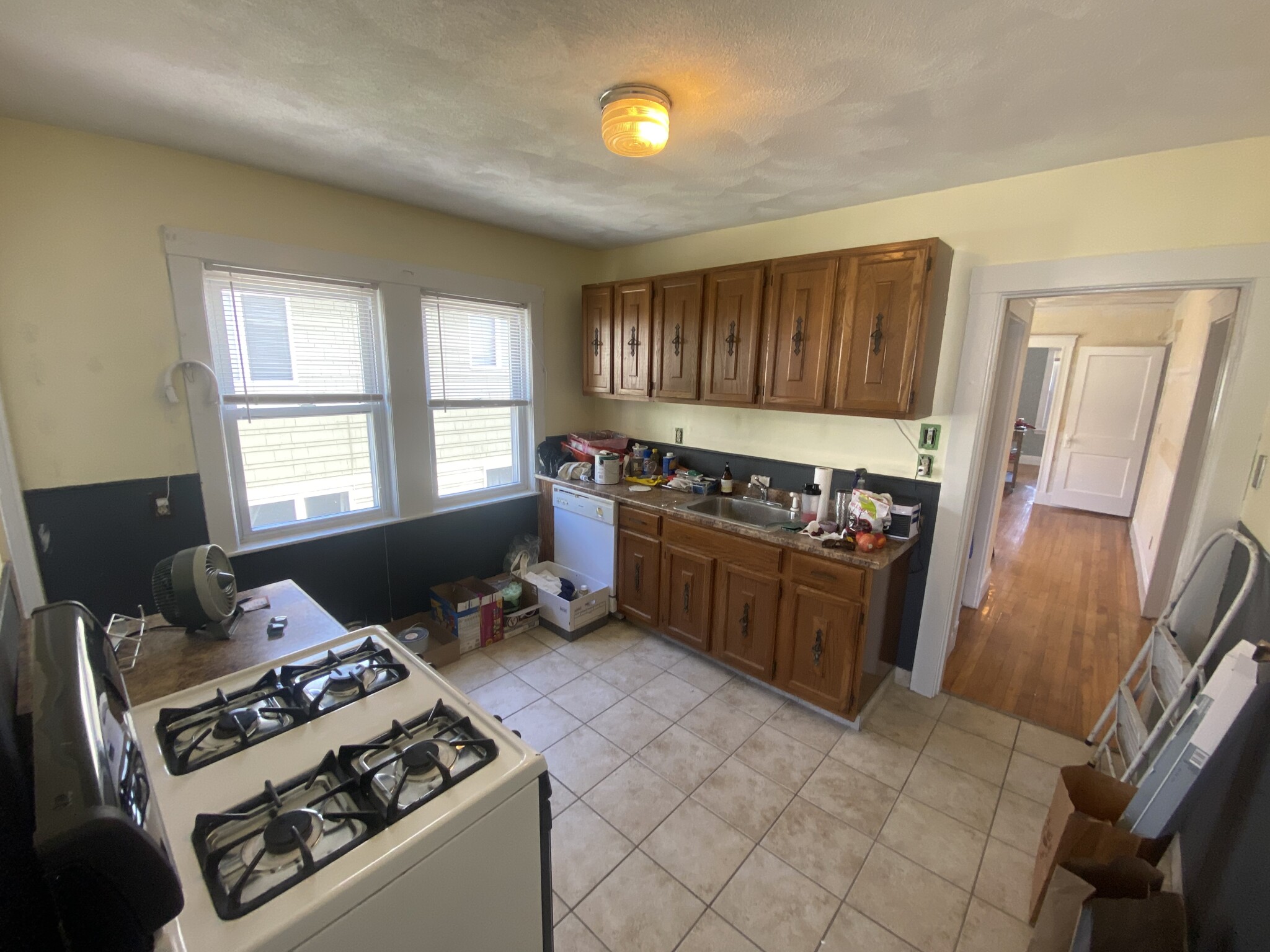 53 Fairfax St, West Somerville