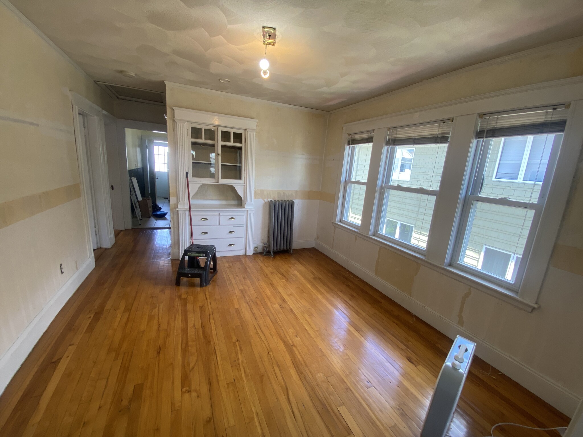 53 Fairfax St, West Somerville