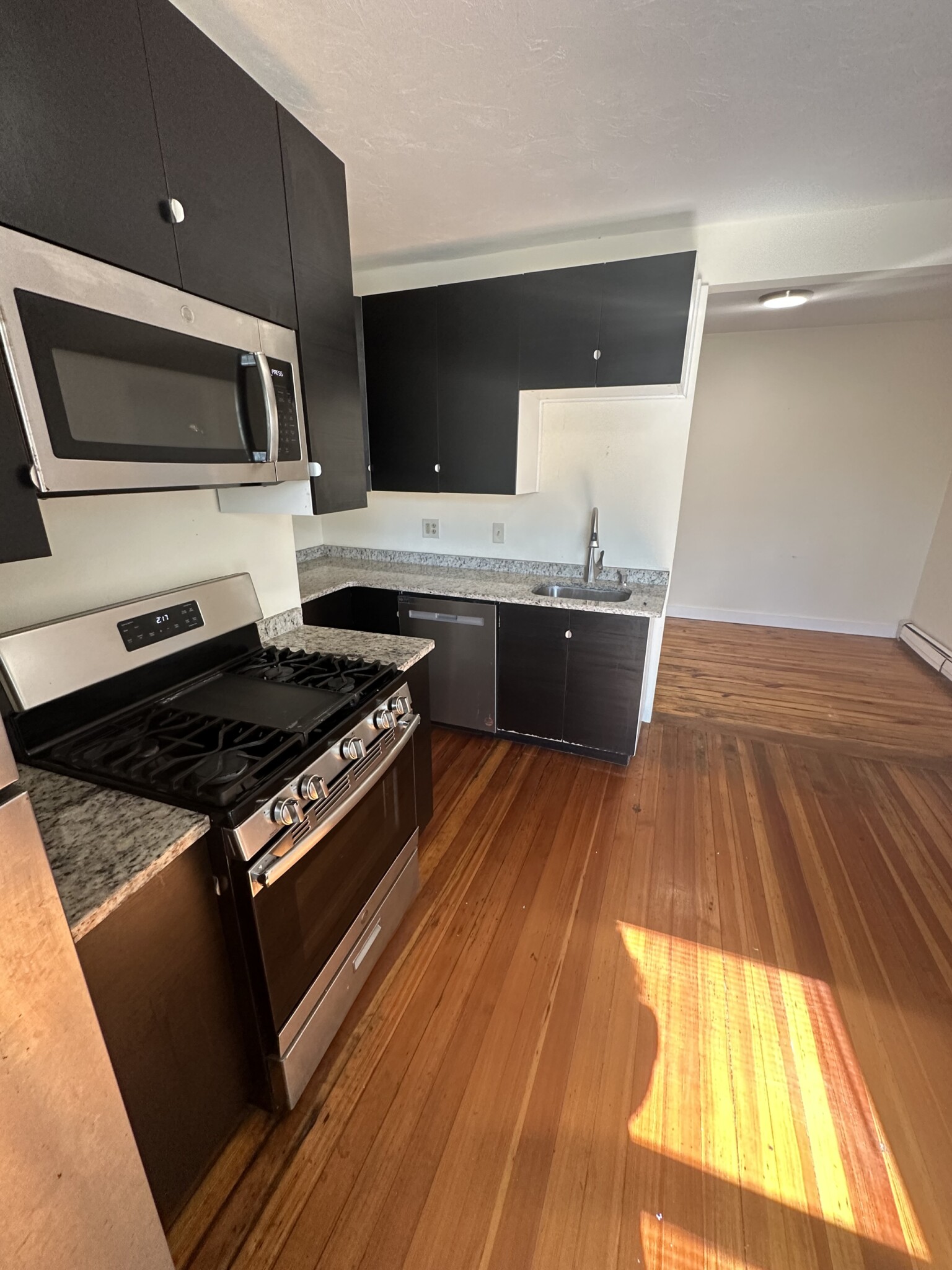 66 Pleasant St, Cambridgeport