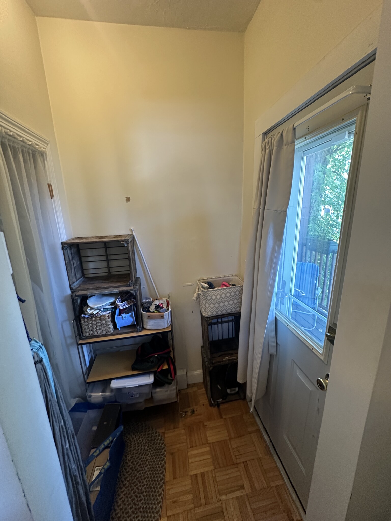 188 Lowell St, Powder House Square