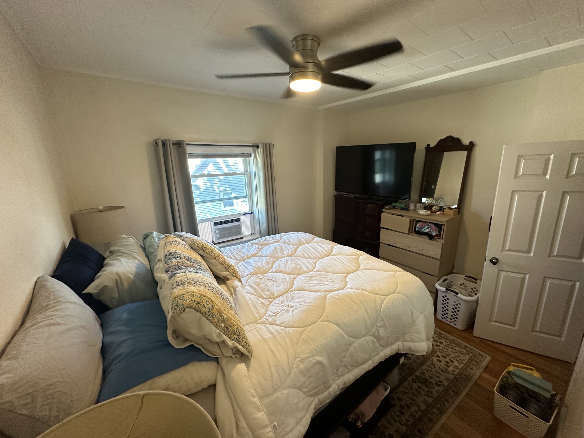 188 Lowell St, Powder House Square